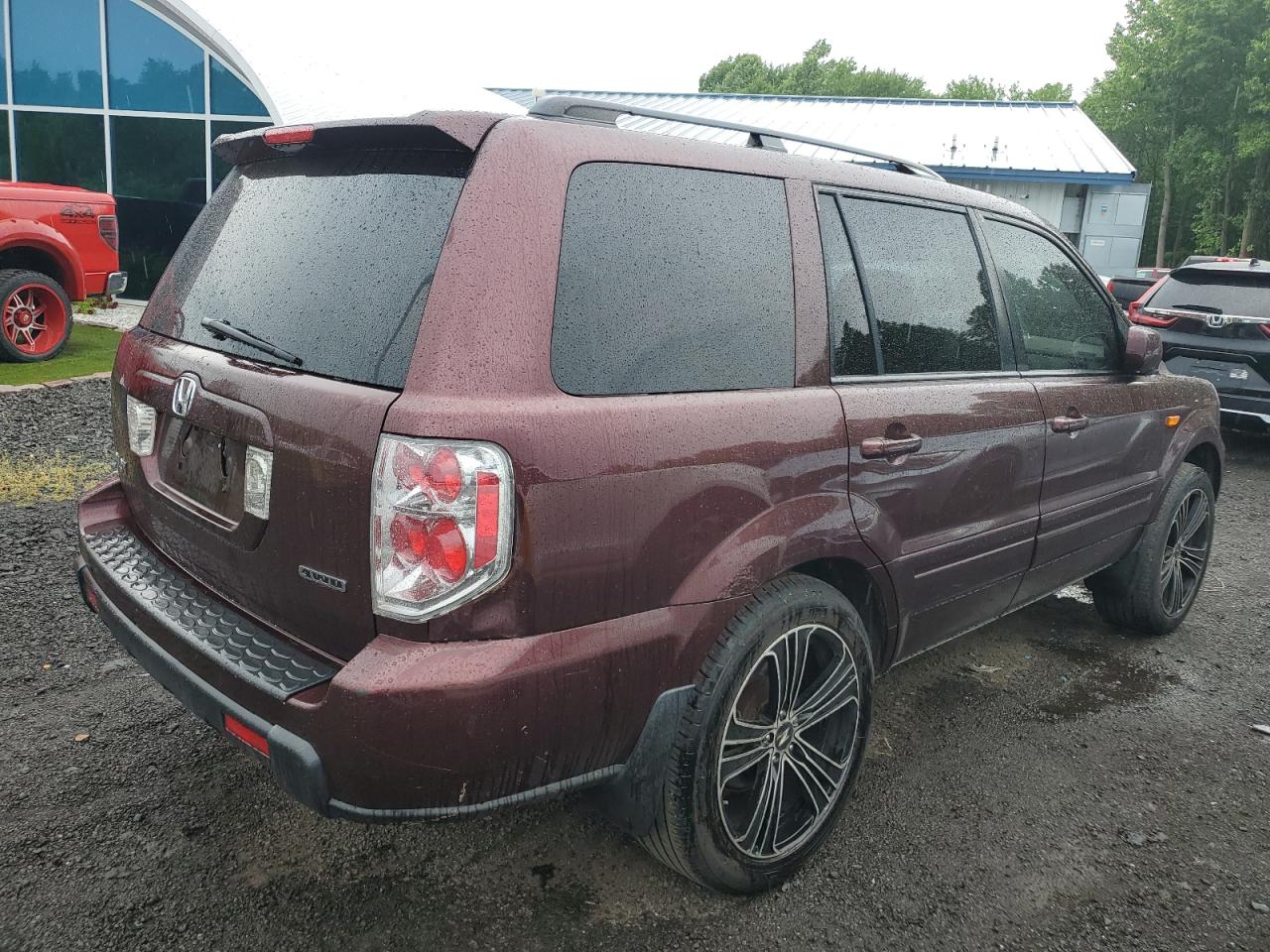 Photo 2 VIN: 5FNYF18258B011943 - HONDA PILOT 