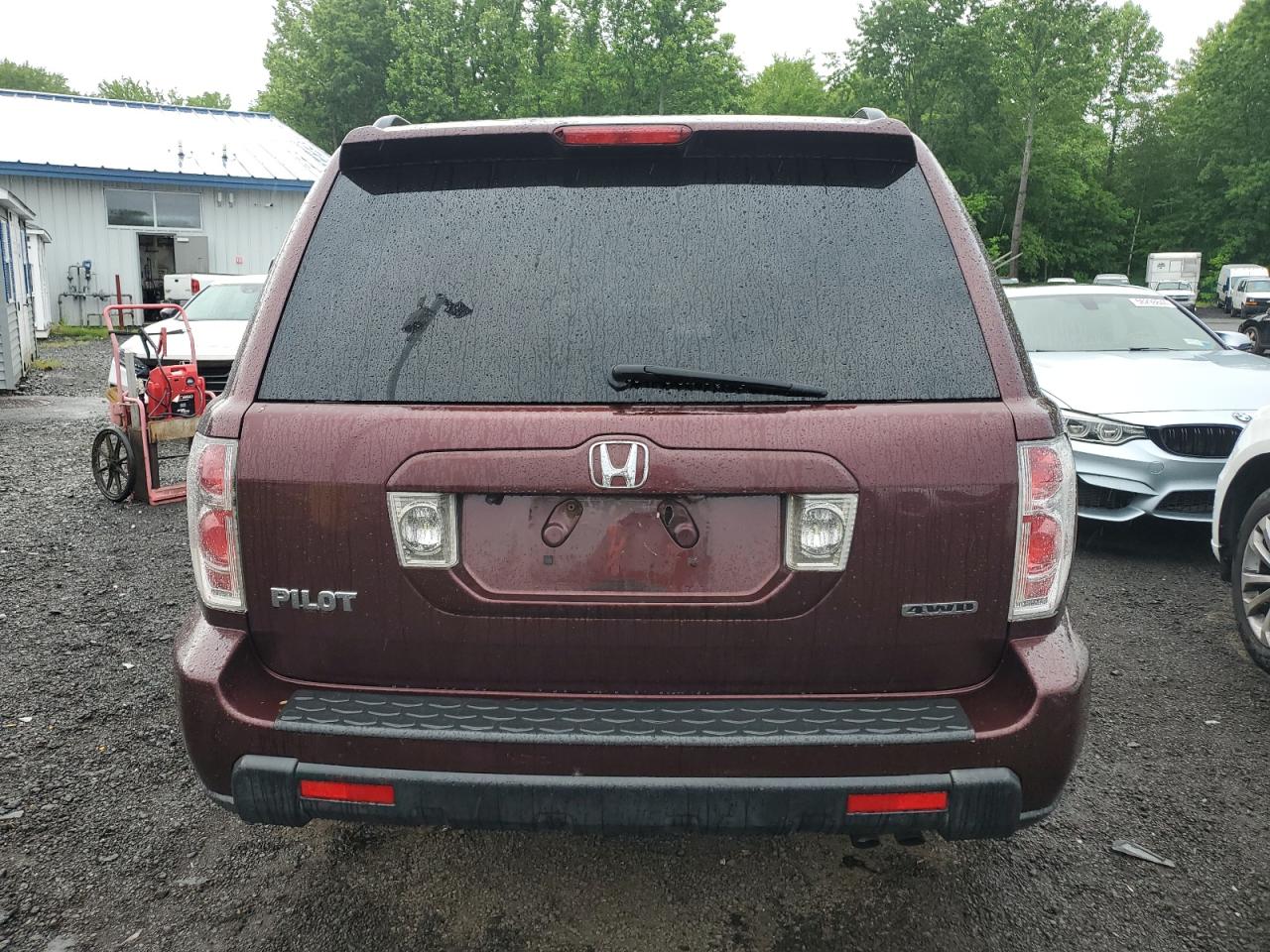 Photo 5 VIN: 5FNYF18258B011943 - HONDA PILOT 