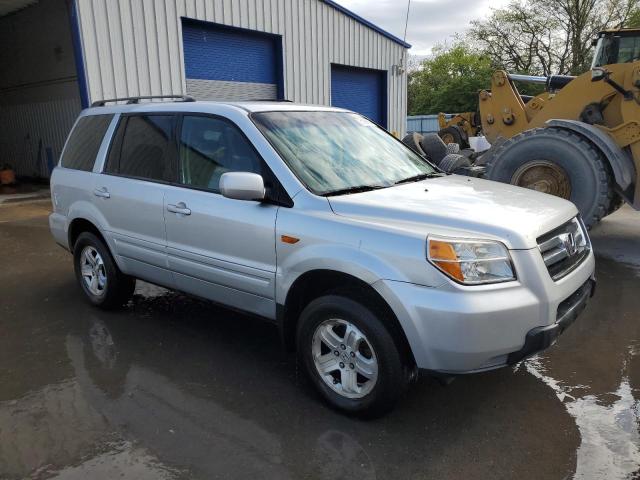 Photo 3 VIN: 5FNYF18278B003617 - HONDA PILOT 