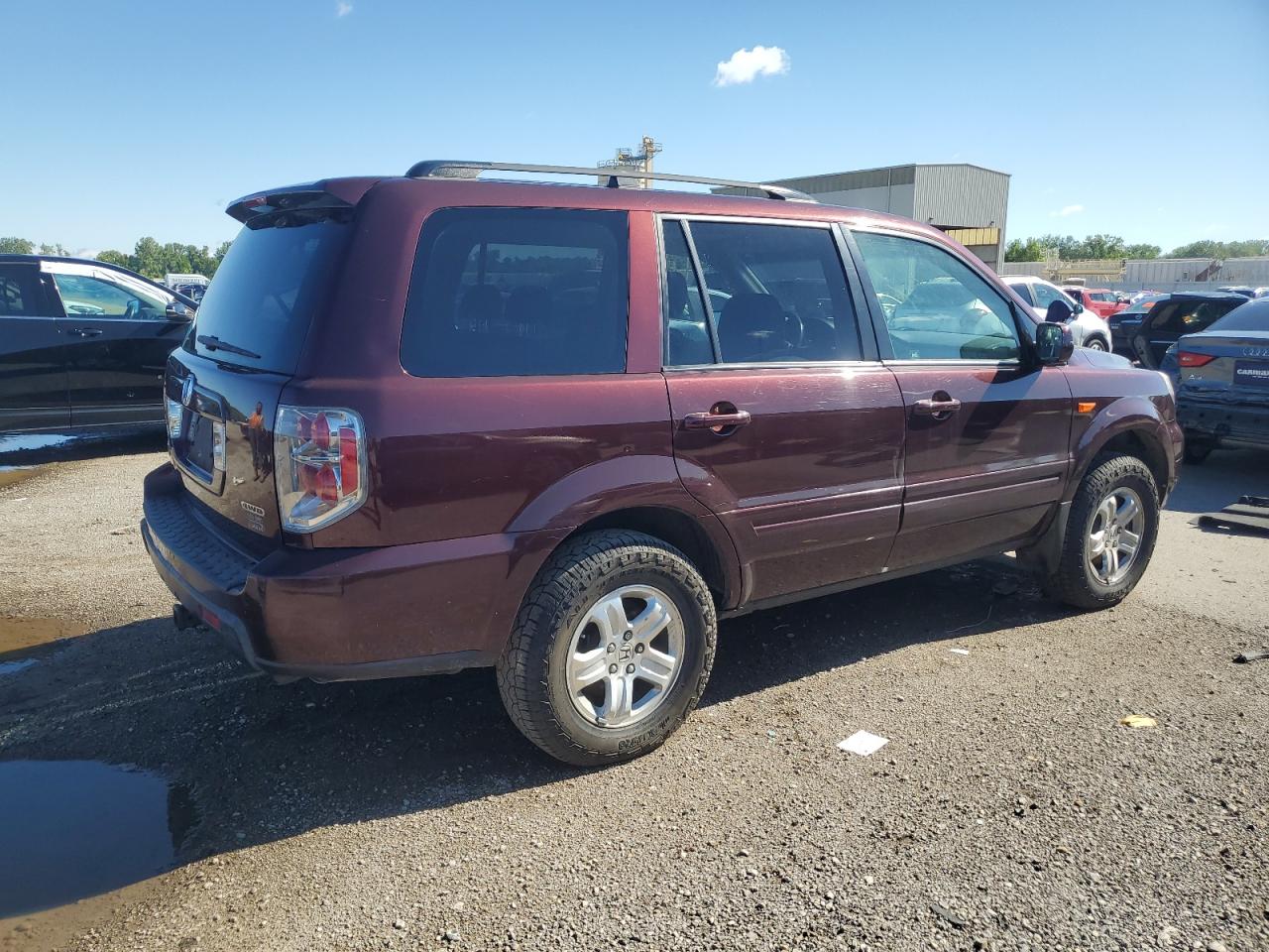 Photo 2 VIN: 5FNYF182X8B049605 - HONDA PILOT 