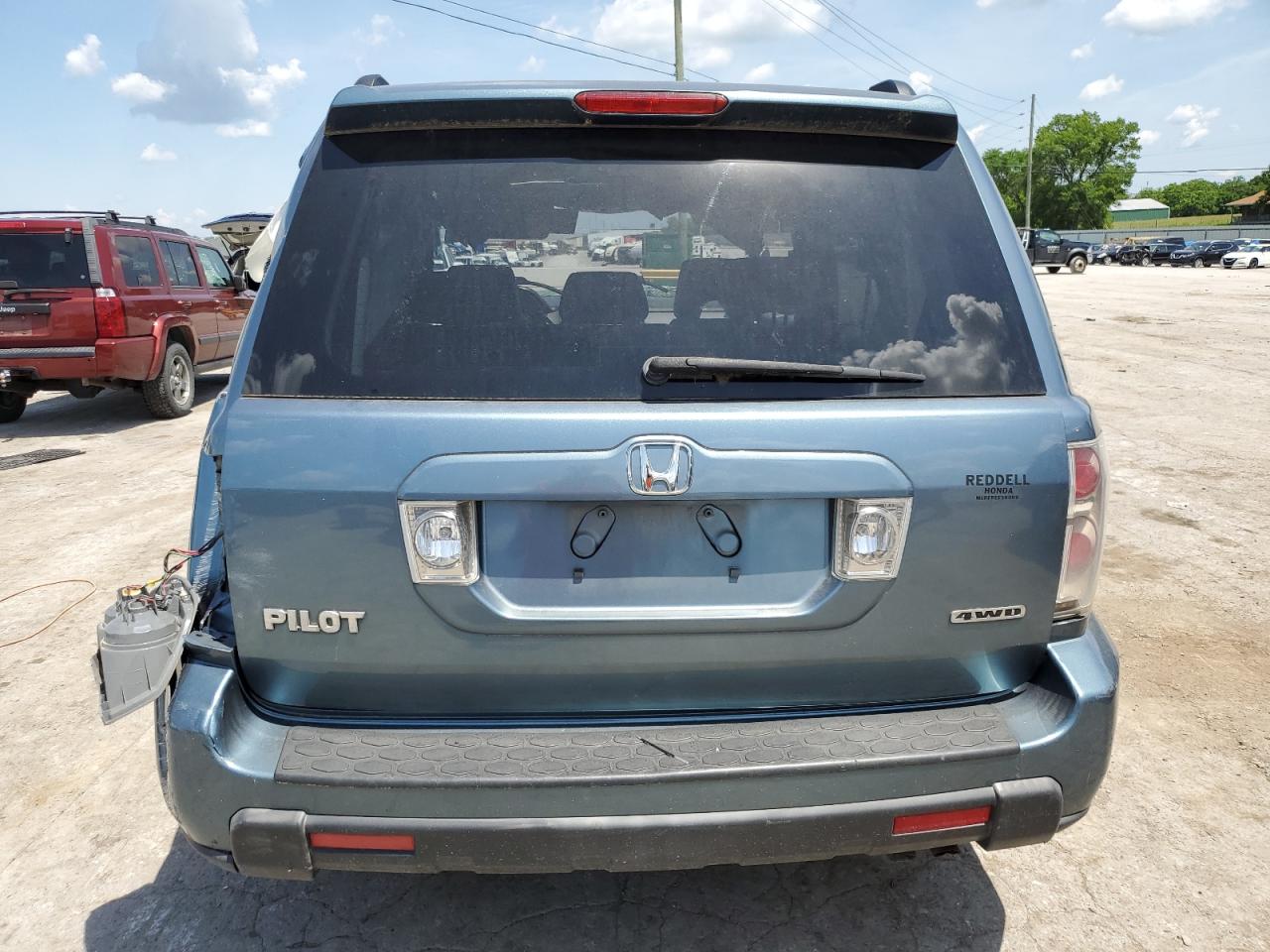 Photo 5 VIN: 5FNYF18318B008238 - HONDA PILOT 