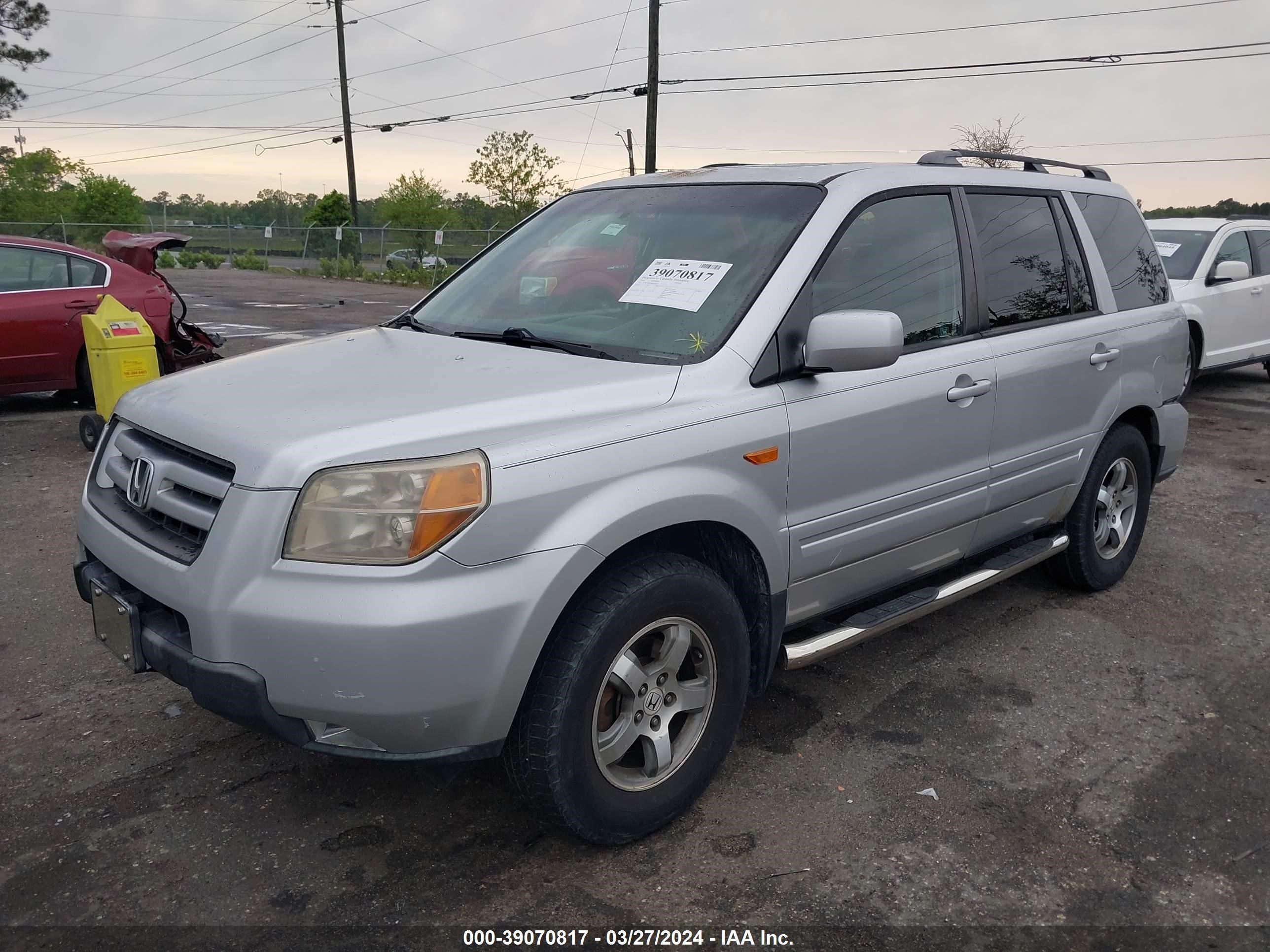 Photo 1 VIN: 5FNYF18318B019272 - HONDA PILOT 