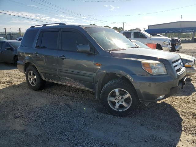 Photo 3 VIN: 5FNYF18328B012072 - HONDA PILOT SE 