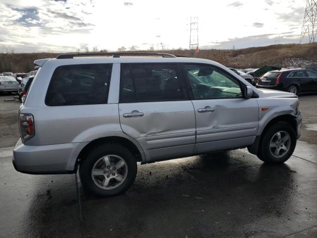 Photo 2 VIN: 5FNYF18338B002599 - HONDA PILOT 