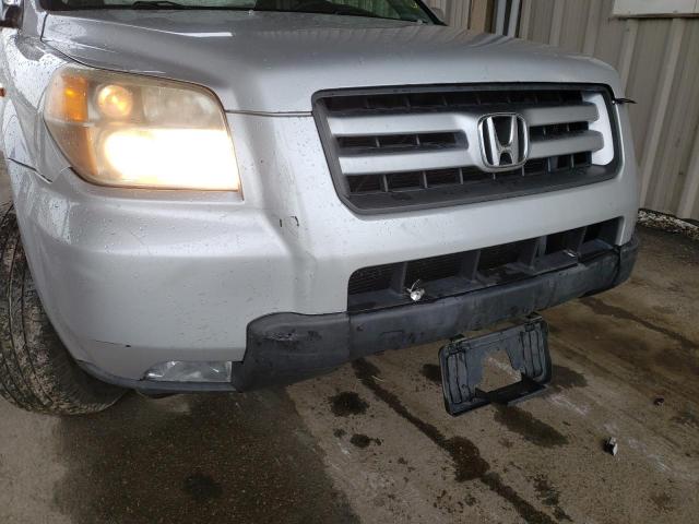 Photo 8 VIN: 5FNYF183X8B036099 - HONDA PILOT SE 