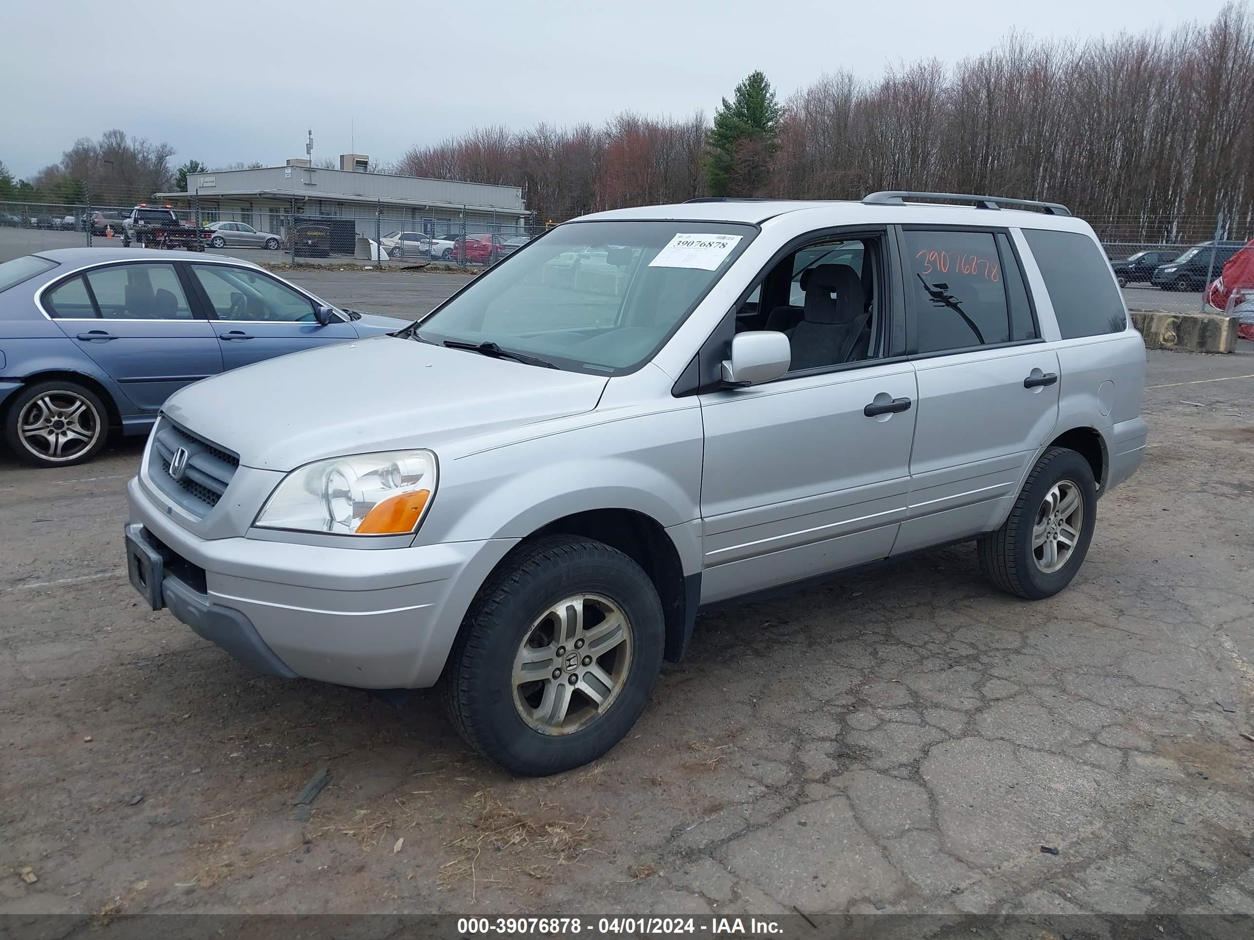 Photo 1 VIN: 5FNYF18425B055394 - HONDA PILOT 