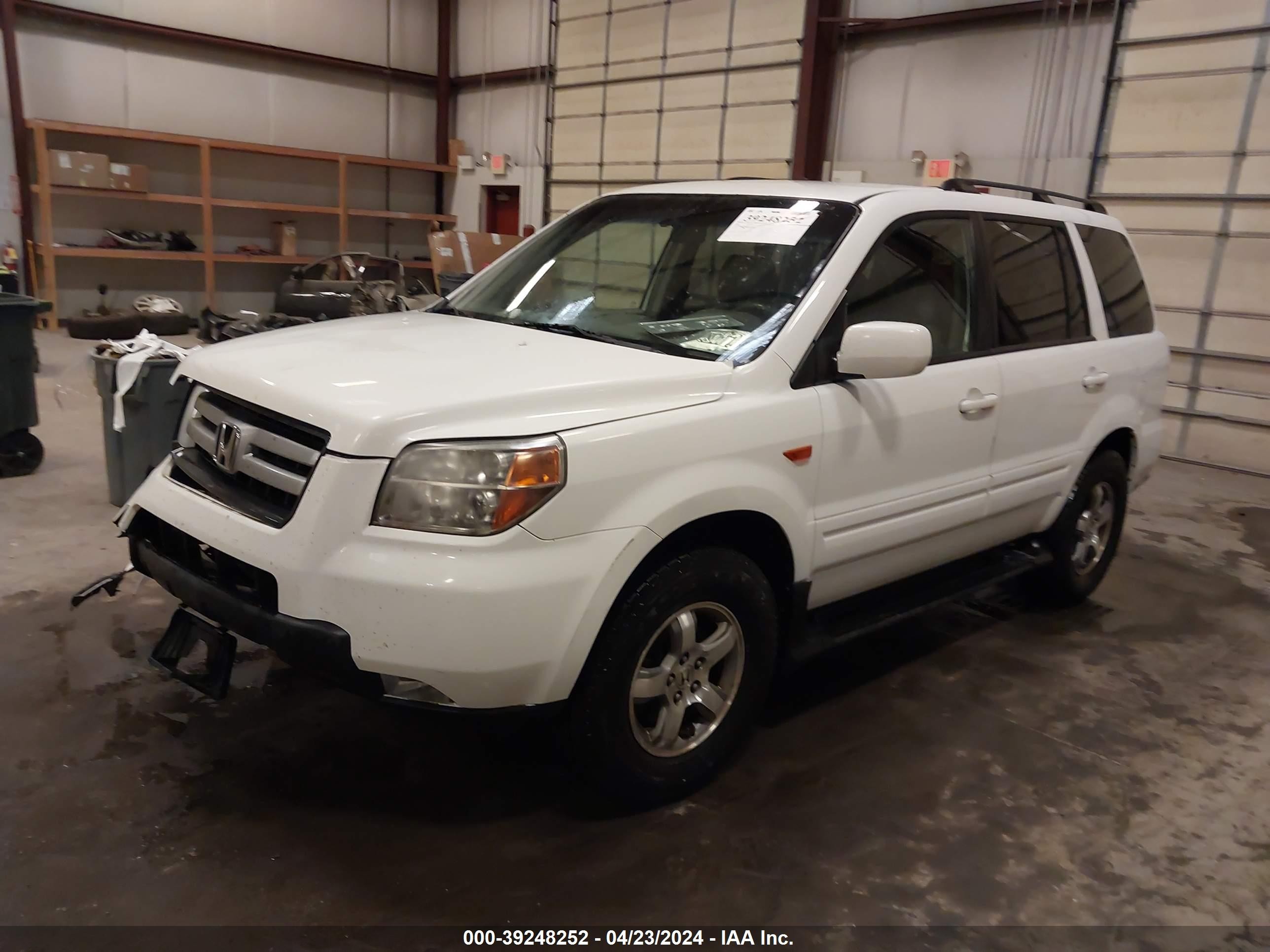 Photo 1 VIN: 5FNYF18436B001961 - HONDA PILOT 