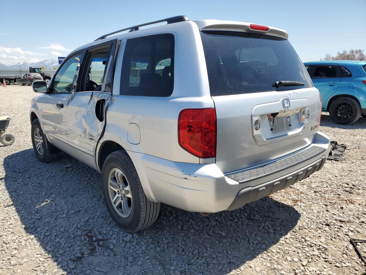 Photo 1 VIN: 5FNYF18445B063691 - HONDA PILOT 