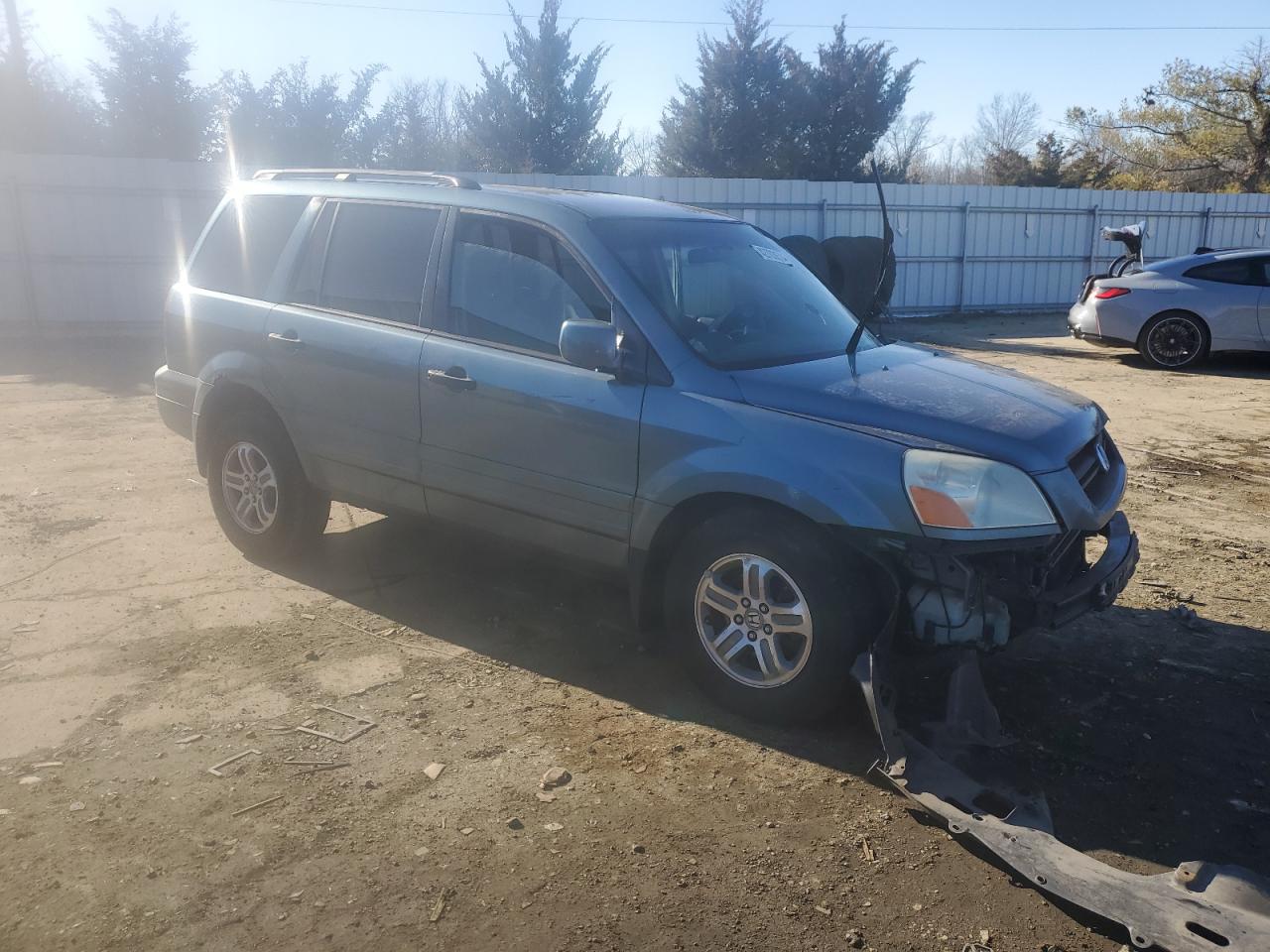 Photo 3 VIN: 5FNYF18445B066087 - HONDA PILOT 