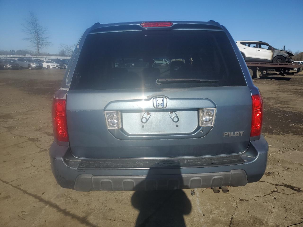 Photo 5 VIN: 5FNYF18445B066087 - HONDA PILOT 