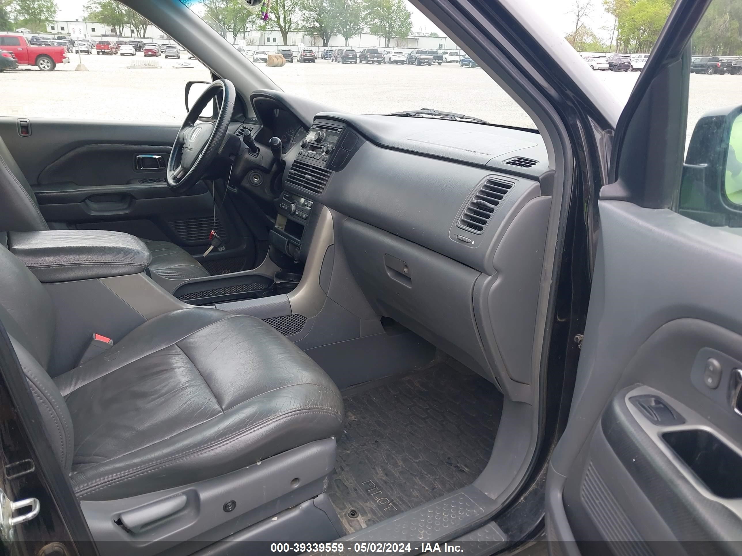 Photo 4 VIN: 5FNYF18454B000064 - HONDA PILOT 