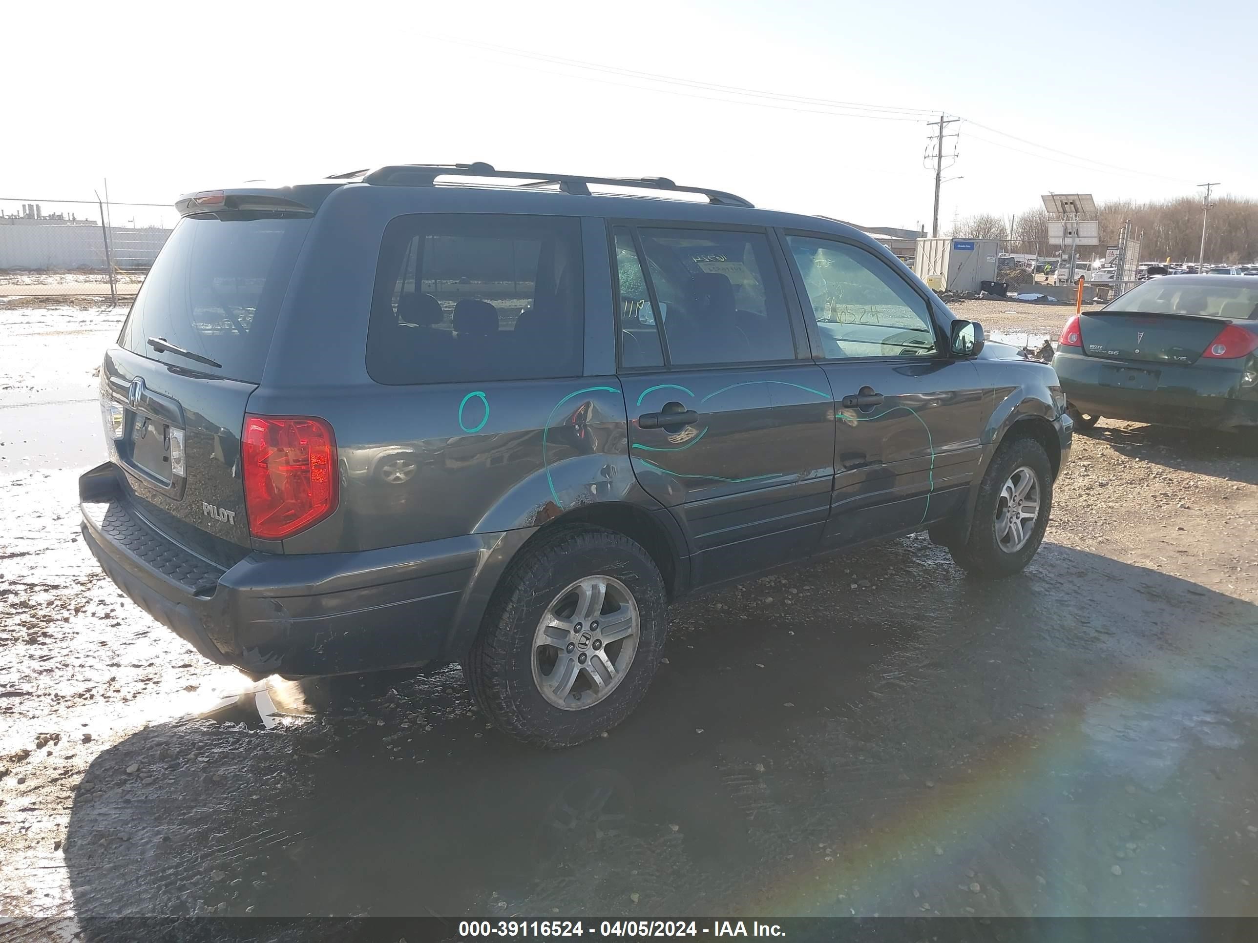 Photo 3 VIN: 5FNYF18475B035206 - HONDA PILOT 