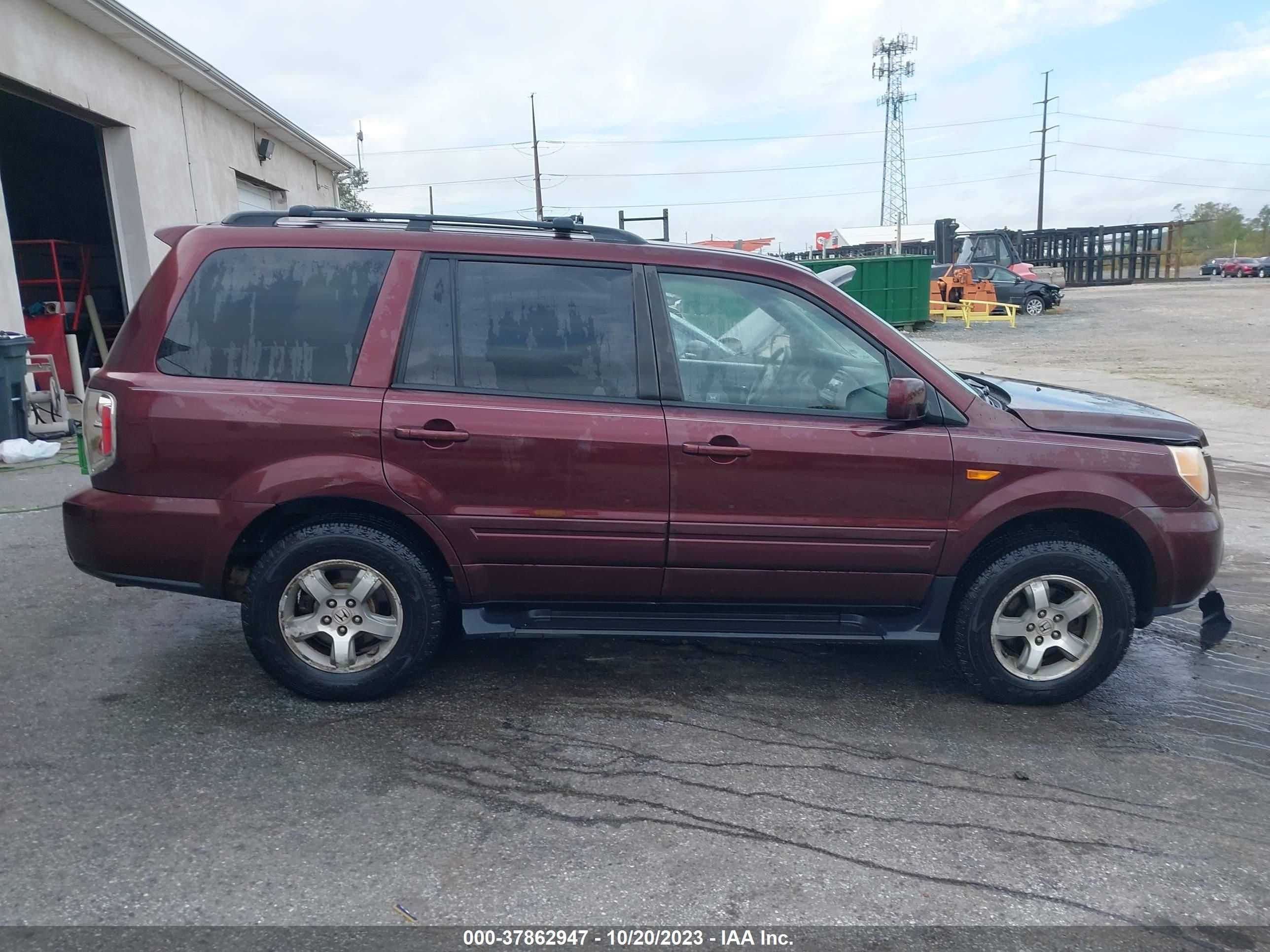 Photo 12 VIN: 5FNYF18488B044274 - HONDA PILOT 