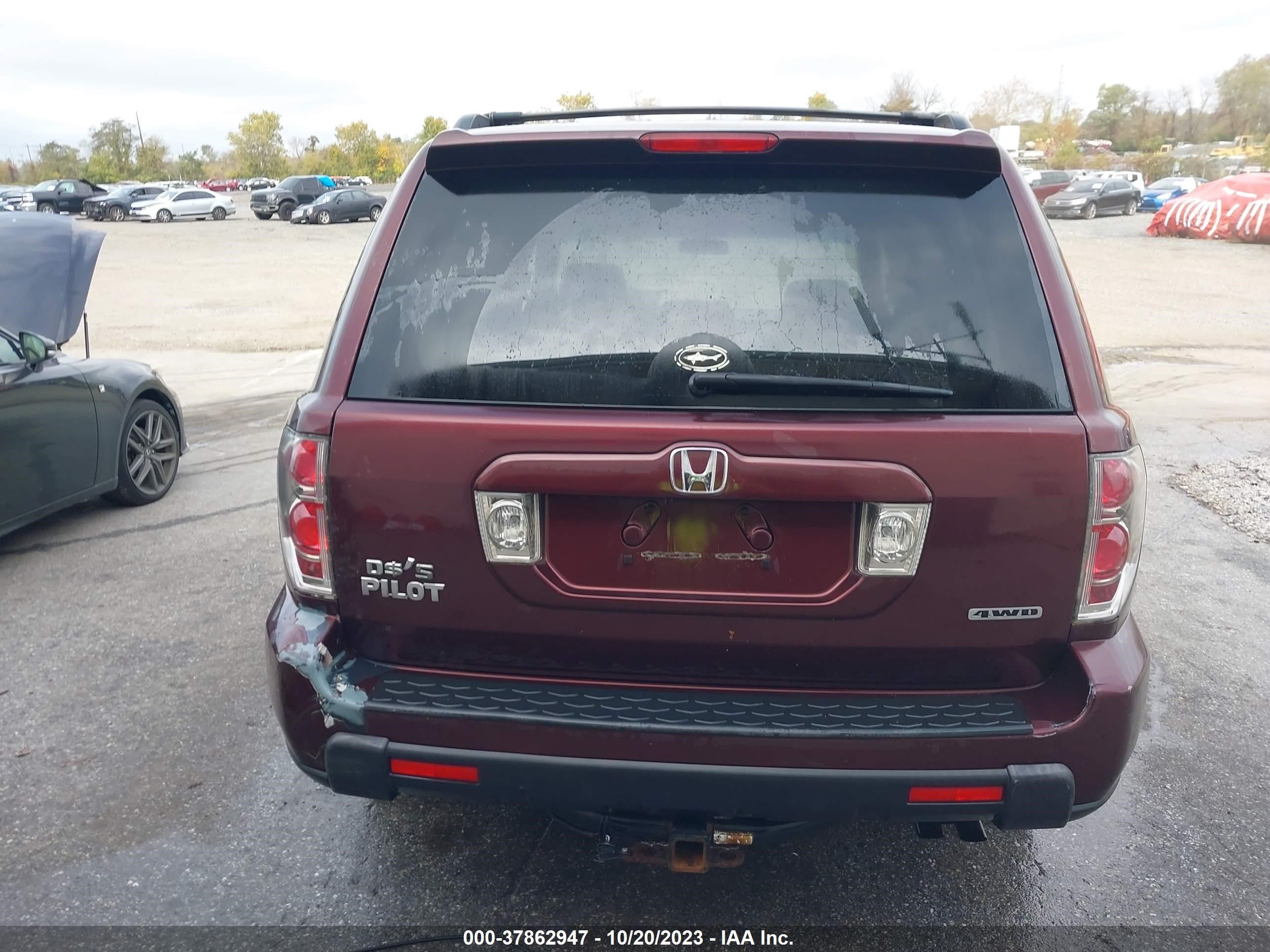 Photo 15 VIN: 5FNYF18488B044274 - HONDA PILOT 