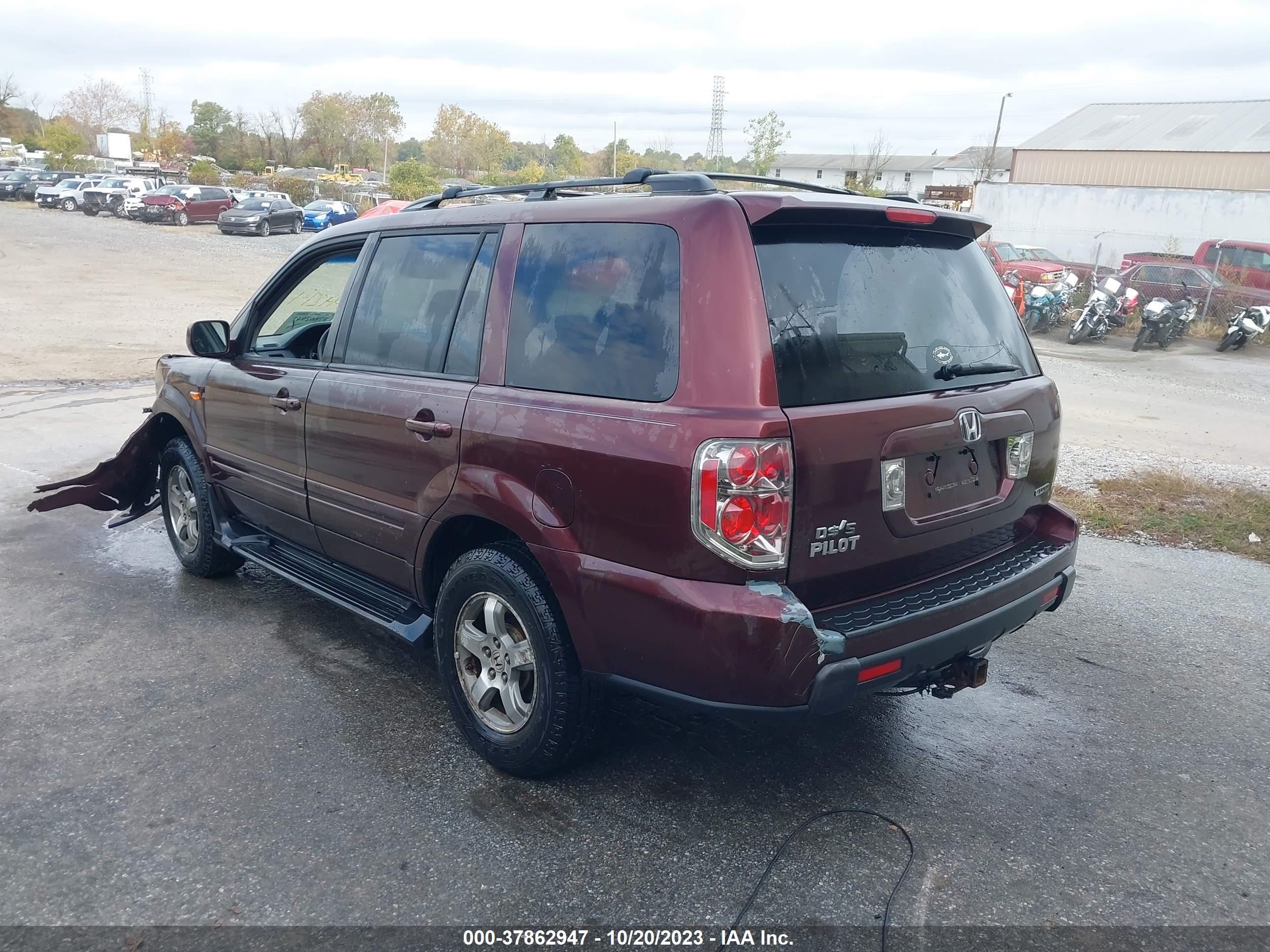 Photo 2 VIN: 5FNYF18488B044274 - HONDA PILOT 