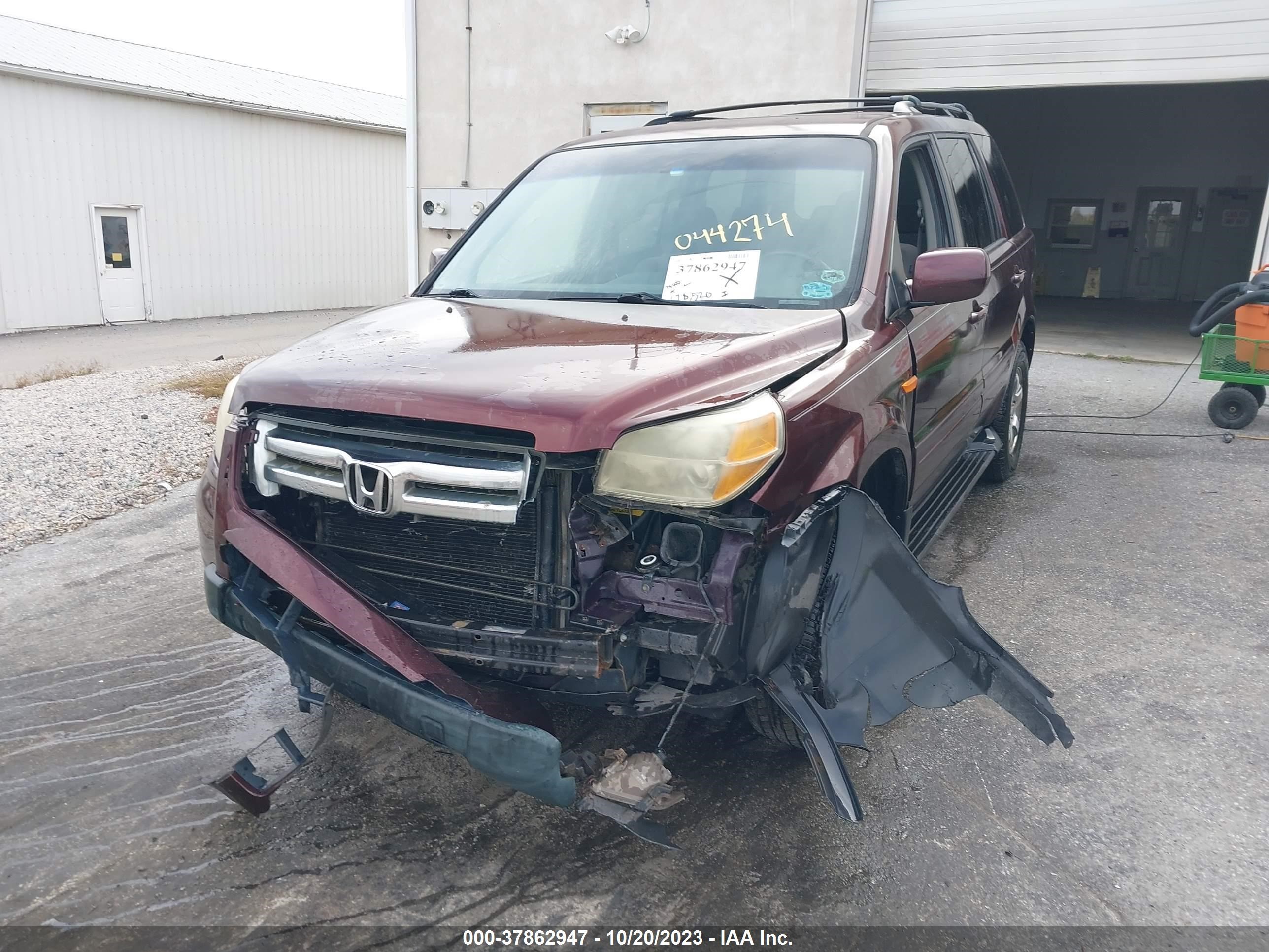 Photo 5 VIN: 5FNYF18488B044274 - HONDA PILOT 