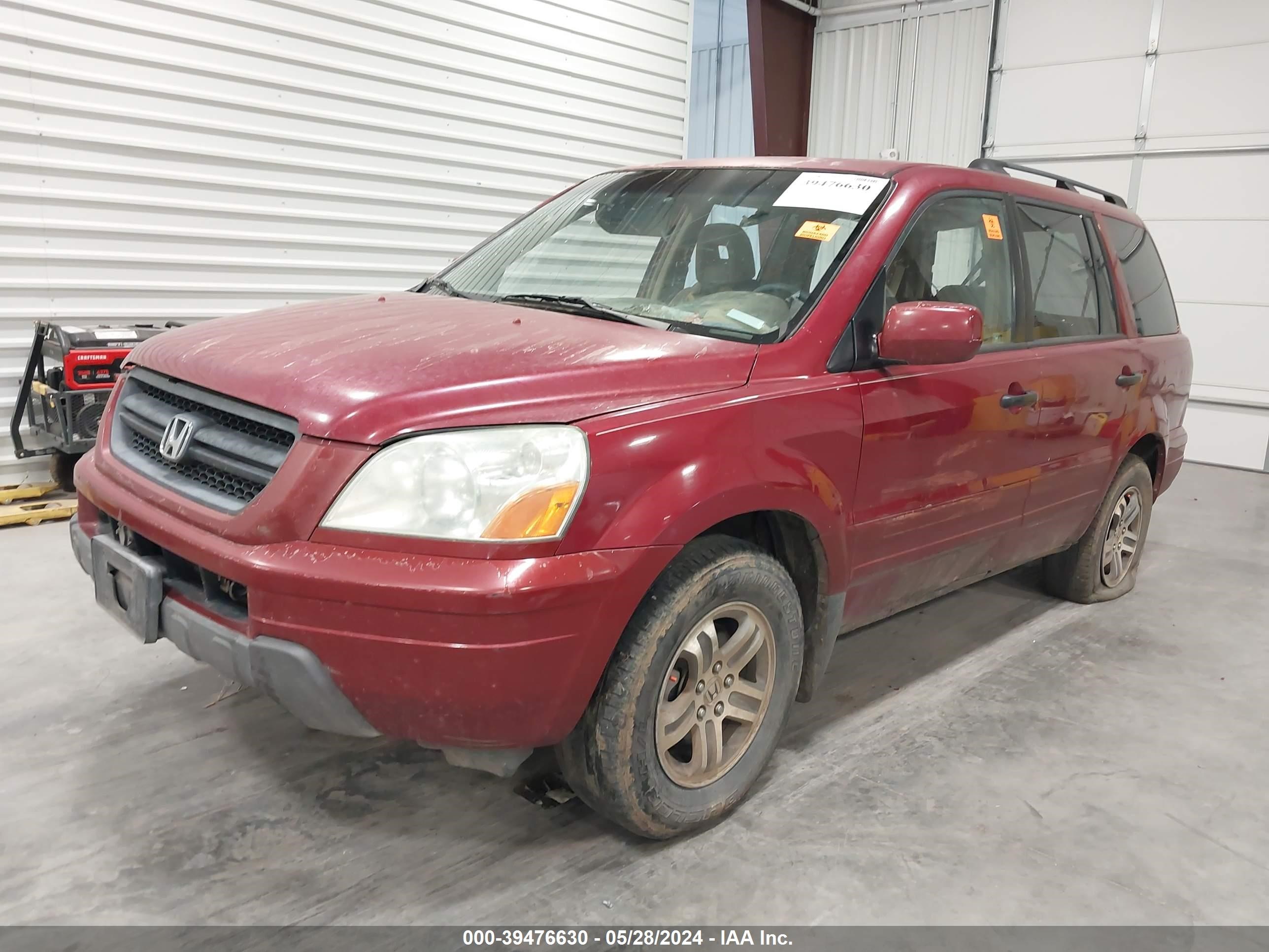 Photo 1 VIN: 5FNYF18505B024430 - HONDA PILOT 