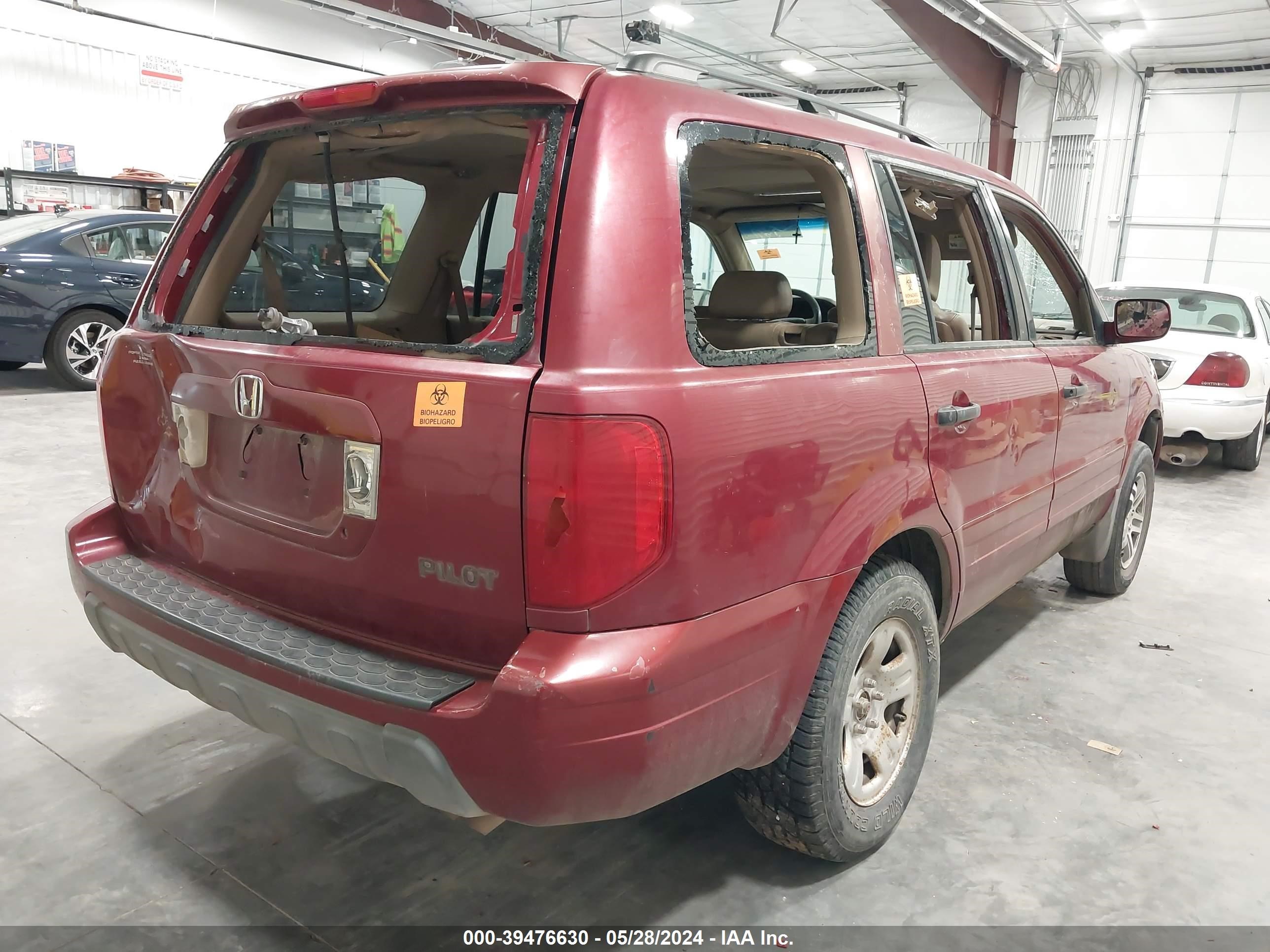 Photo 3 VIN: 5FNYF18505B024430 - HONDA PILOT 