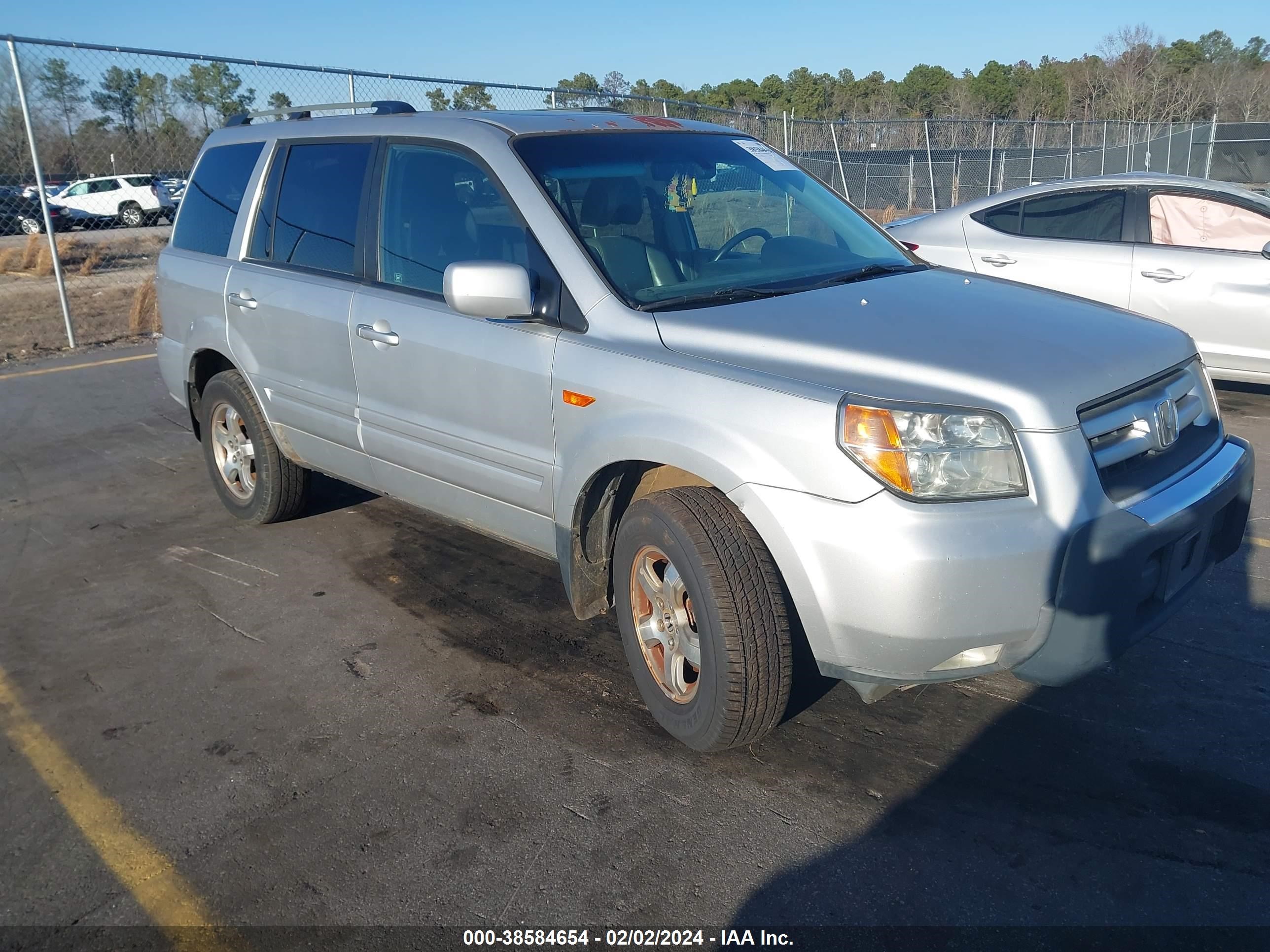 Photo 0 VIN: 5FNYF18506B001568 - HONDA PILOT 