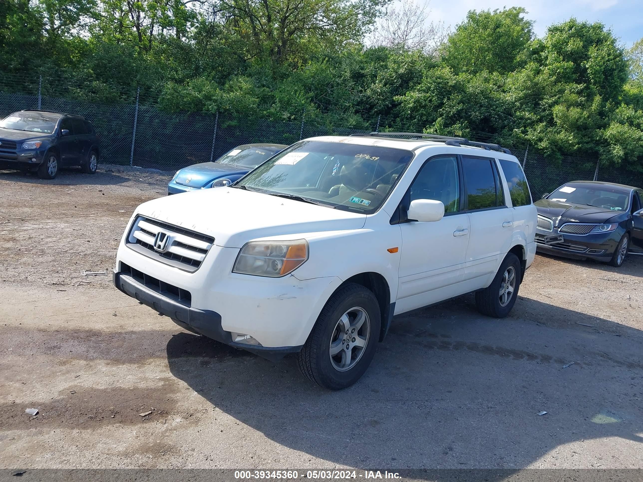 Photo 1 VIN: 5FNYF18527B009639 - HONDA PILOT 