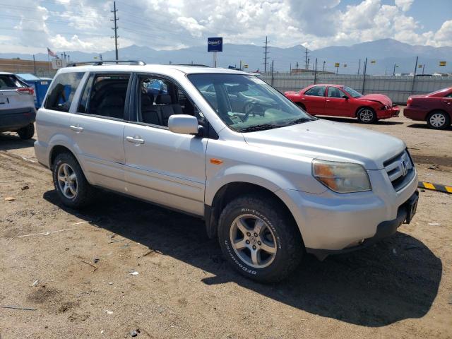 Photo 3 VIN: 5FNYF18528B035756 - HONDA PILOT 