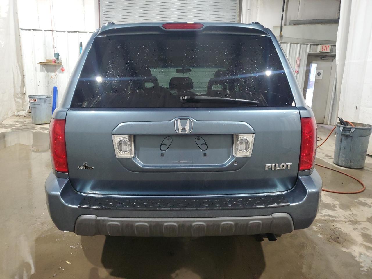 Photo 5 VIN: 5FNYF18535B042873 - HONDA PILOT 