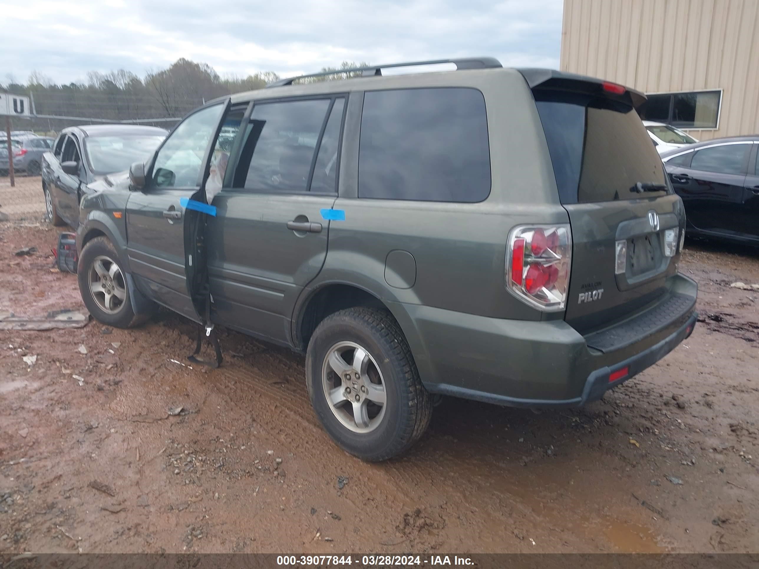 Photo 2 VIN: 5FNYF18536B026786 - HONDA PILOT 