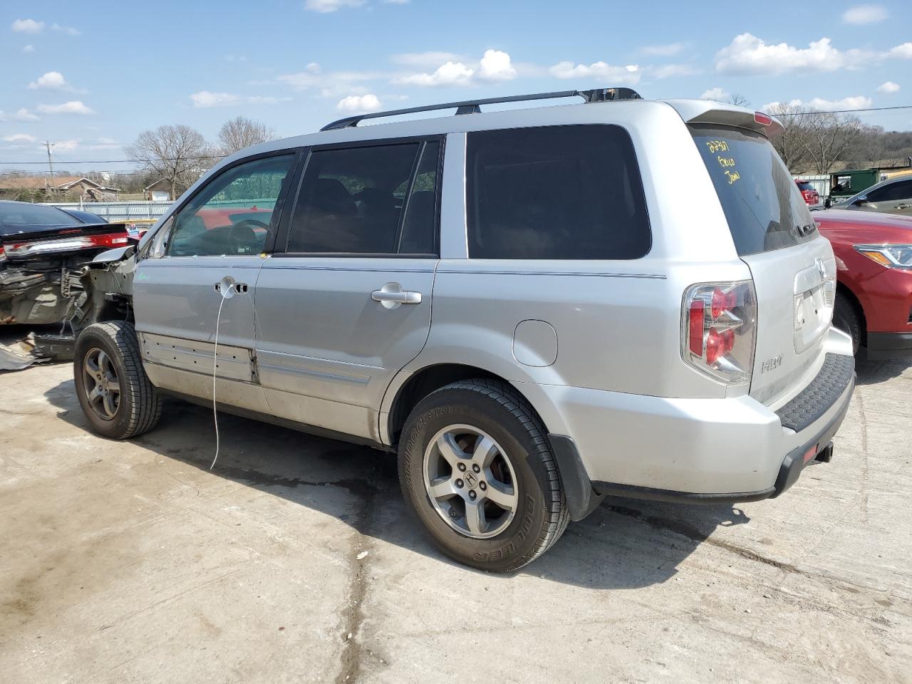 Photo 1 VIN: 5FNYF18537B009777 - HONDA PILOT 