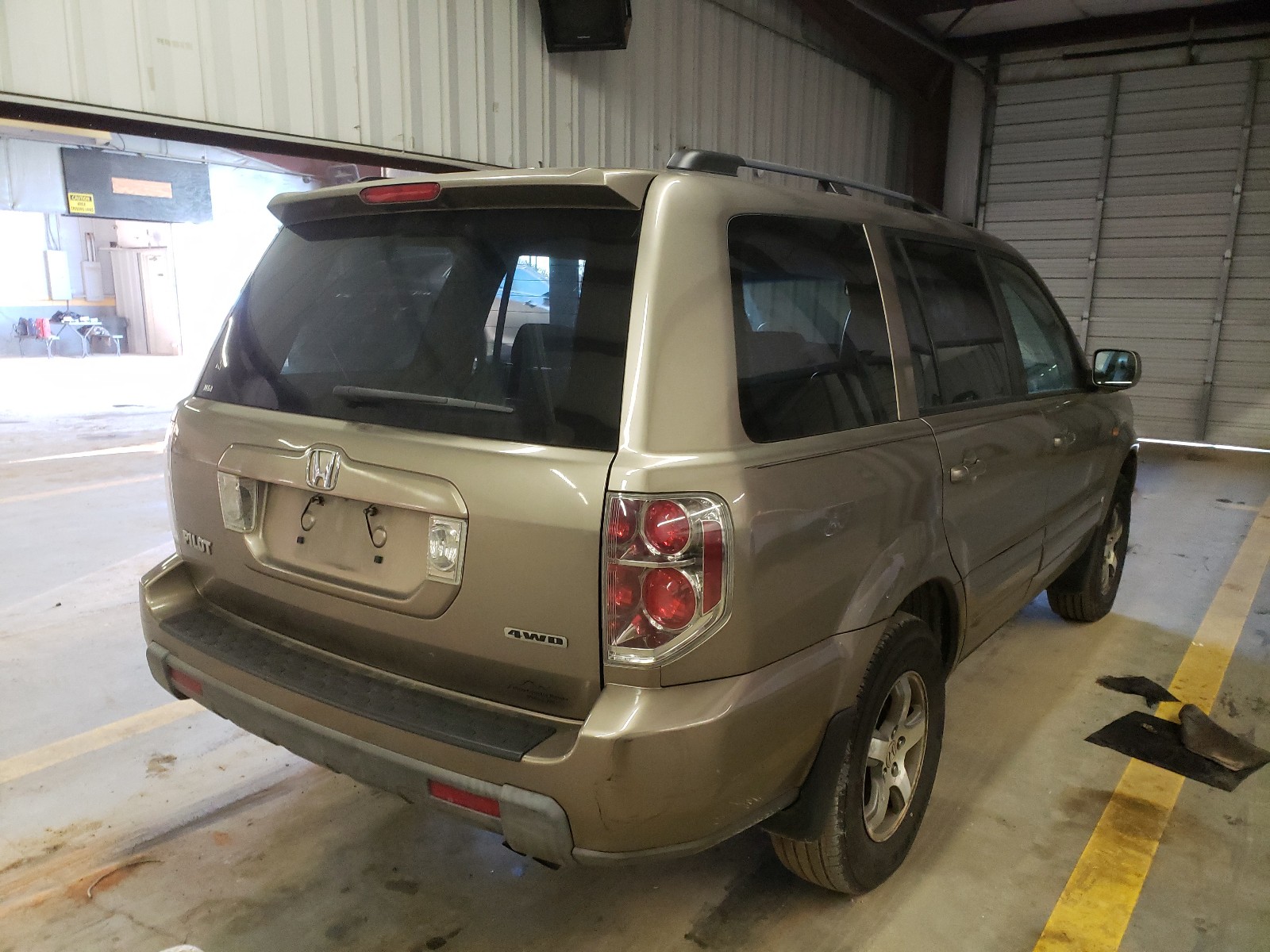 Photo 3 VIN: 5FNYF18538B045325 - HONDA PILOT EXL 