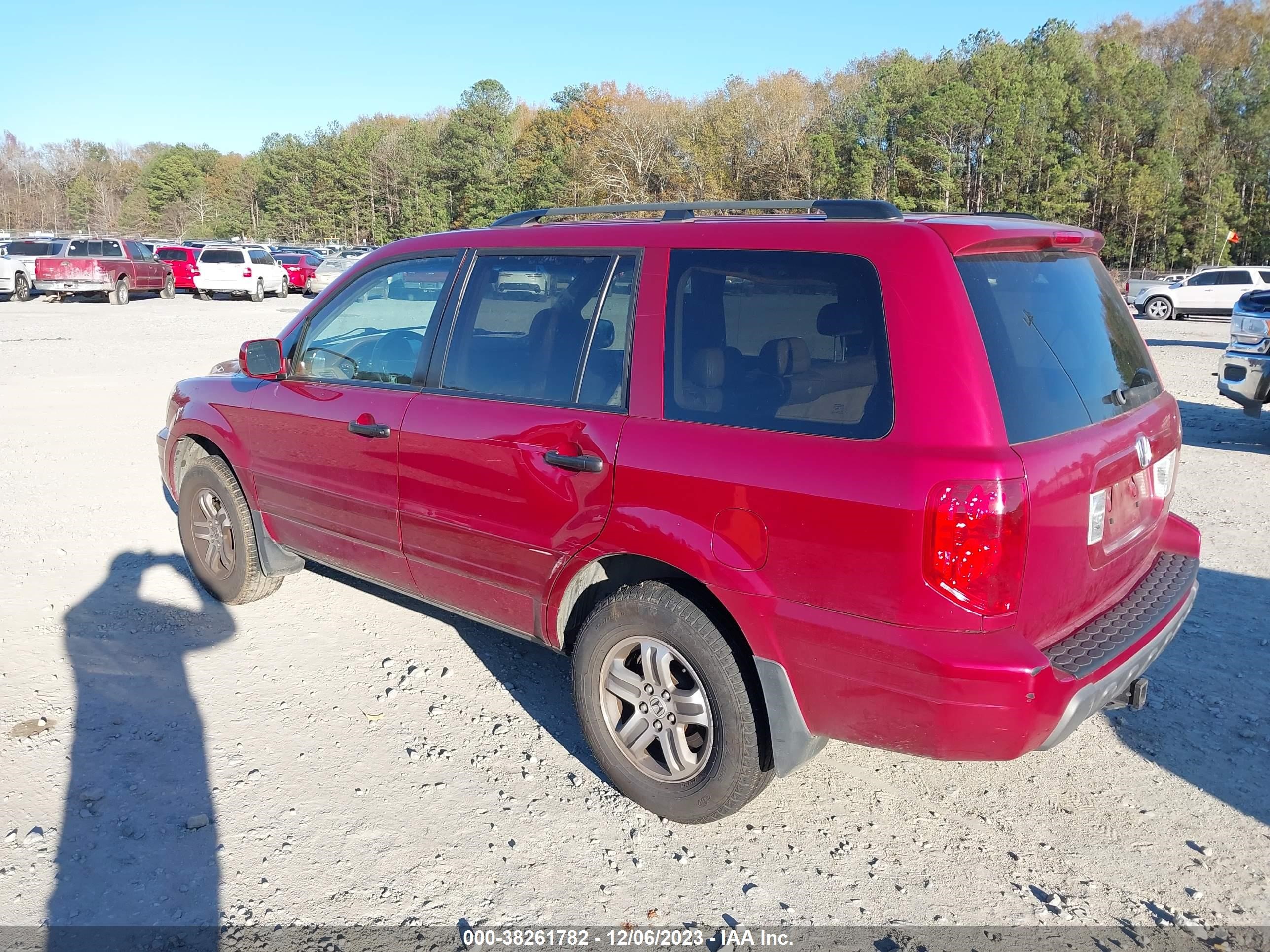 Photo 2 VIN: 5FNYF18545B025905 - HONDA PILOT 