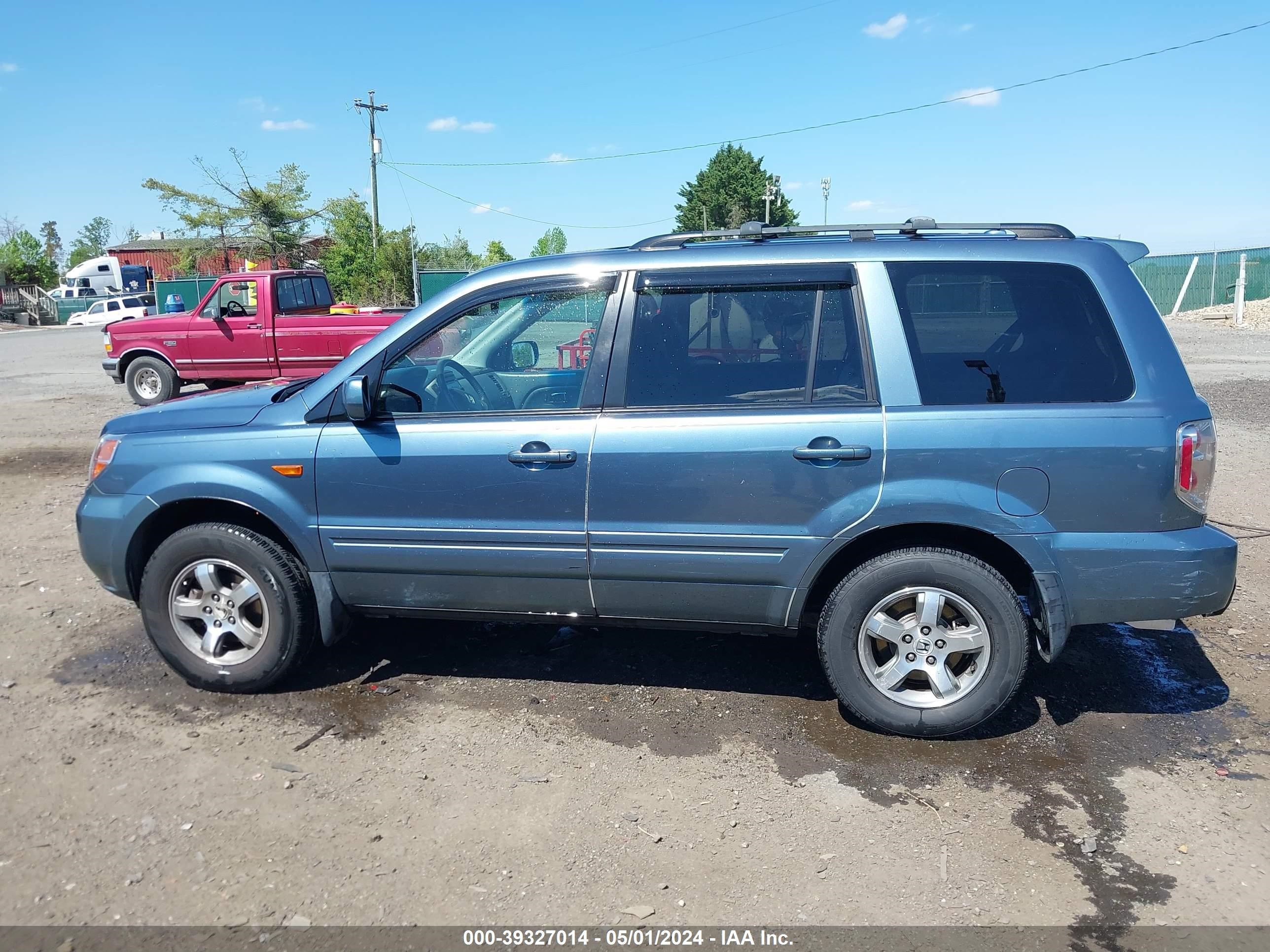 Photo 13 VIN: 5FNYF18546B007986 - HONDA PILOT 