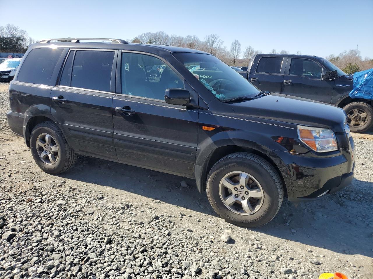 Photo 3 VIN: 5FNYF18557B006640 - HONDA PILOT 