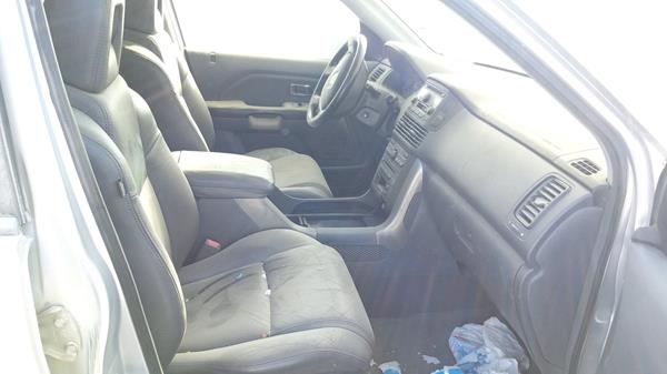 Photo 20 VIN: 5FNYF18565B065984 - HONDA PILOT 