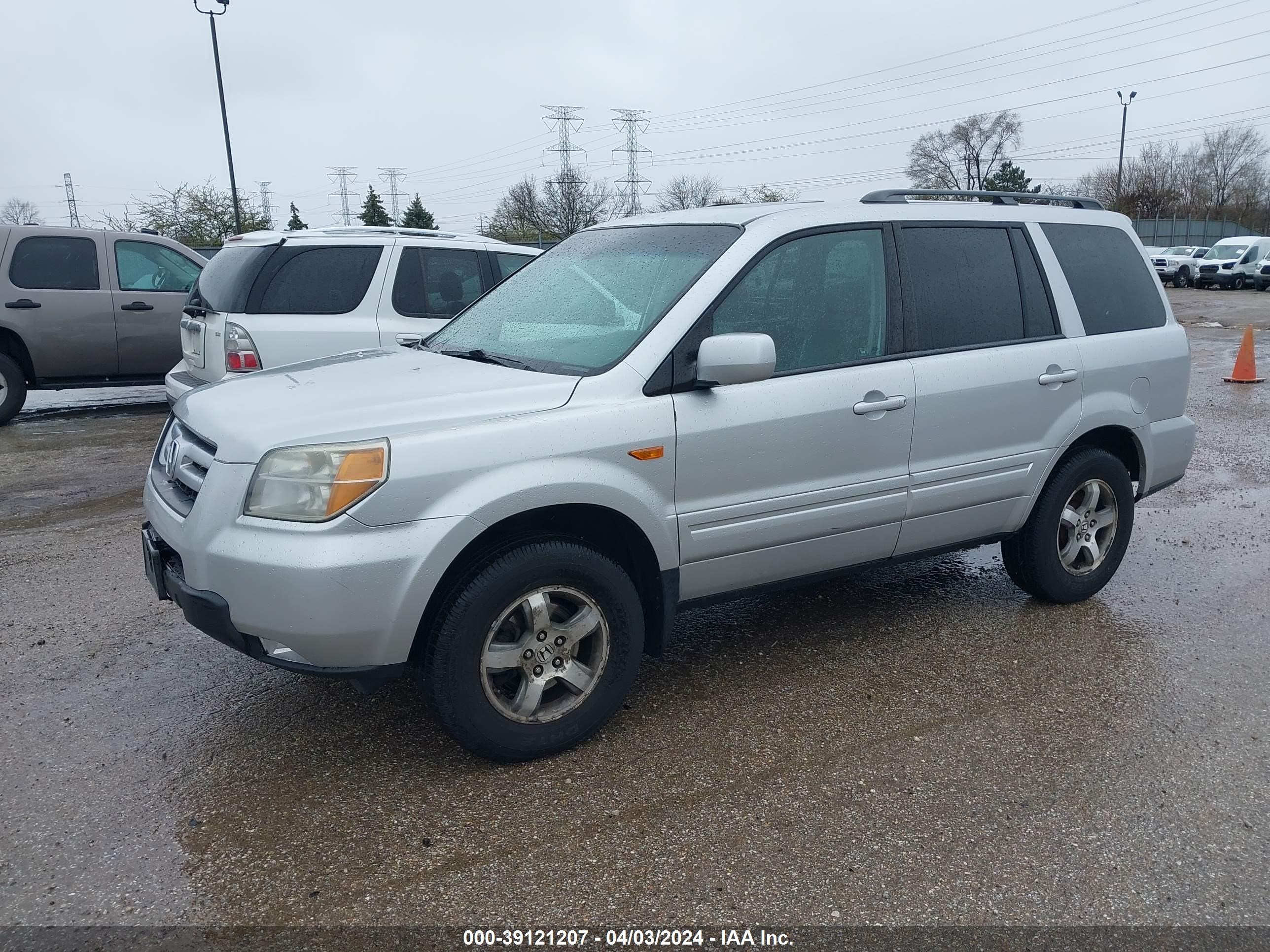 Photo 1 VIN: 5FNYF18566B000313 - HONDA PILOT 