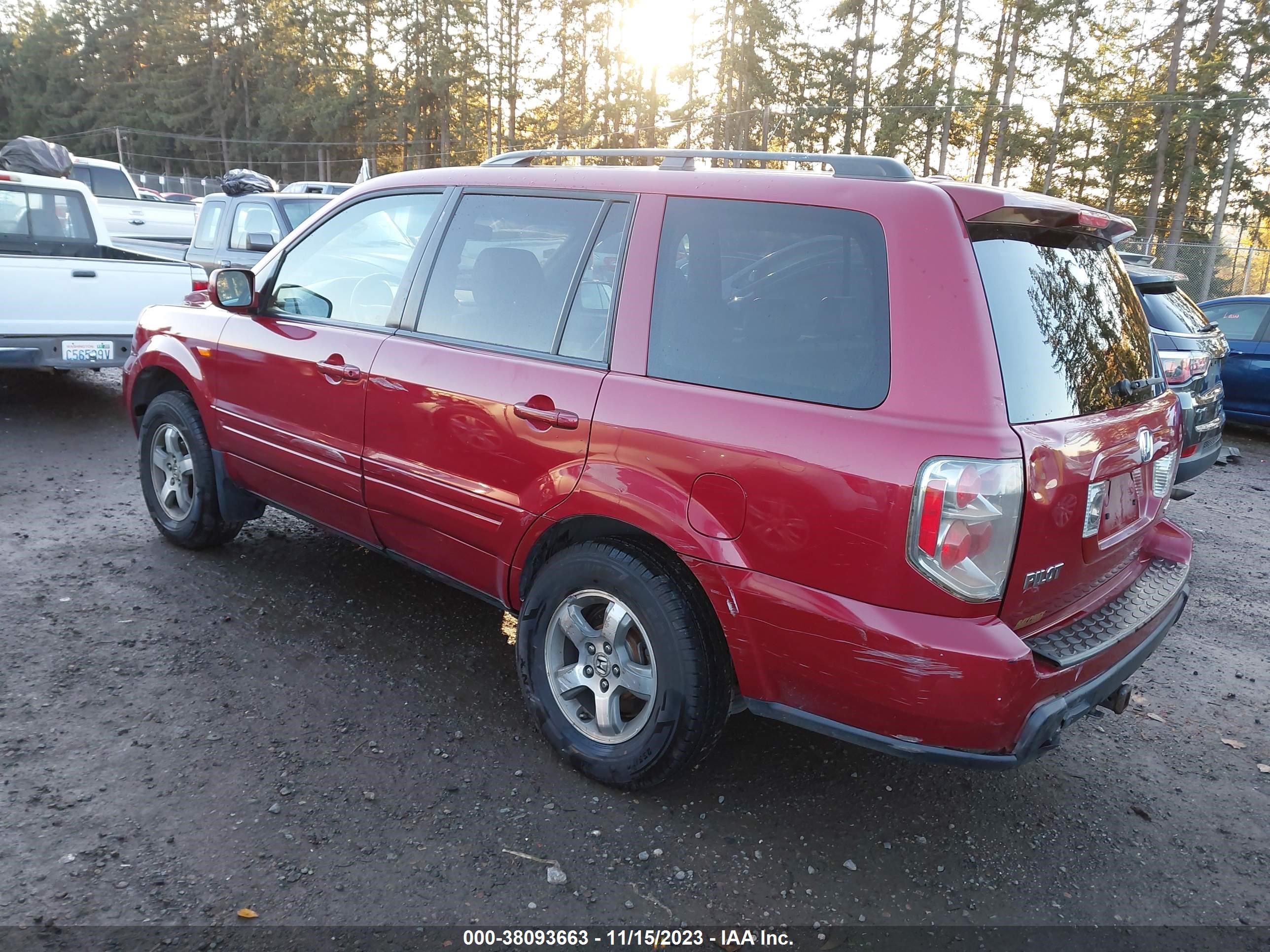 Photo 2 VIN: 5FNYF18566B006600 - HONDA PILOT 