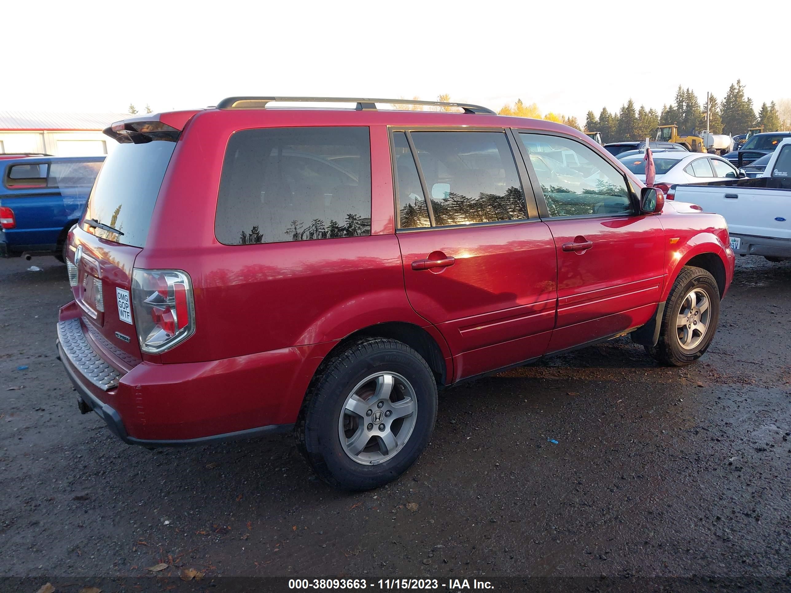 Photo 3 VIN: 5FNYF18566B006600 - HONDA PILOT 