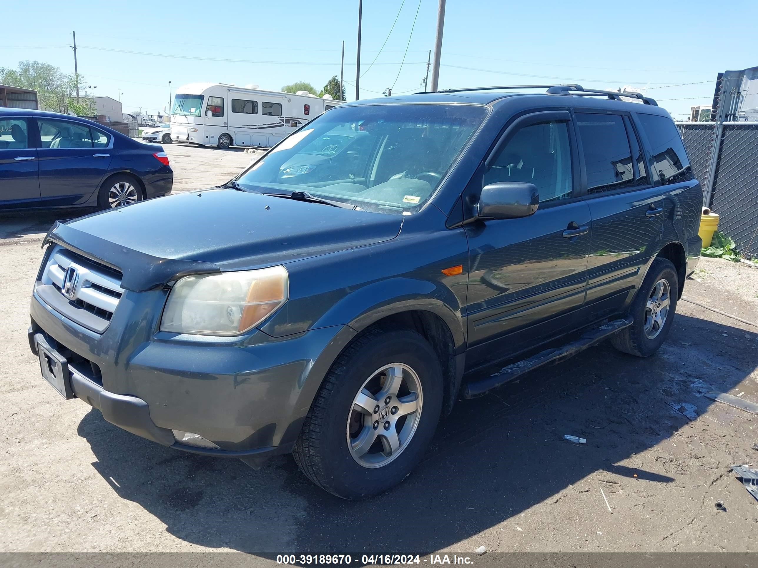 Photo 1 VIN: 5FNYF18566B012882 - HONDA PILOT 