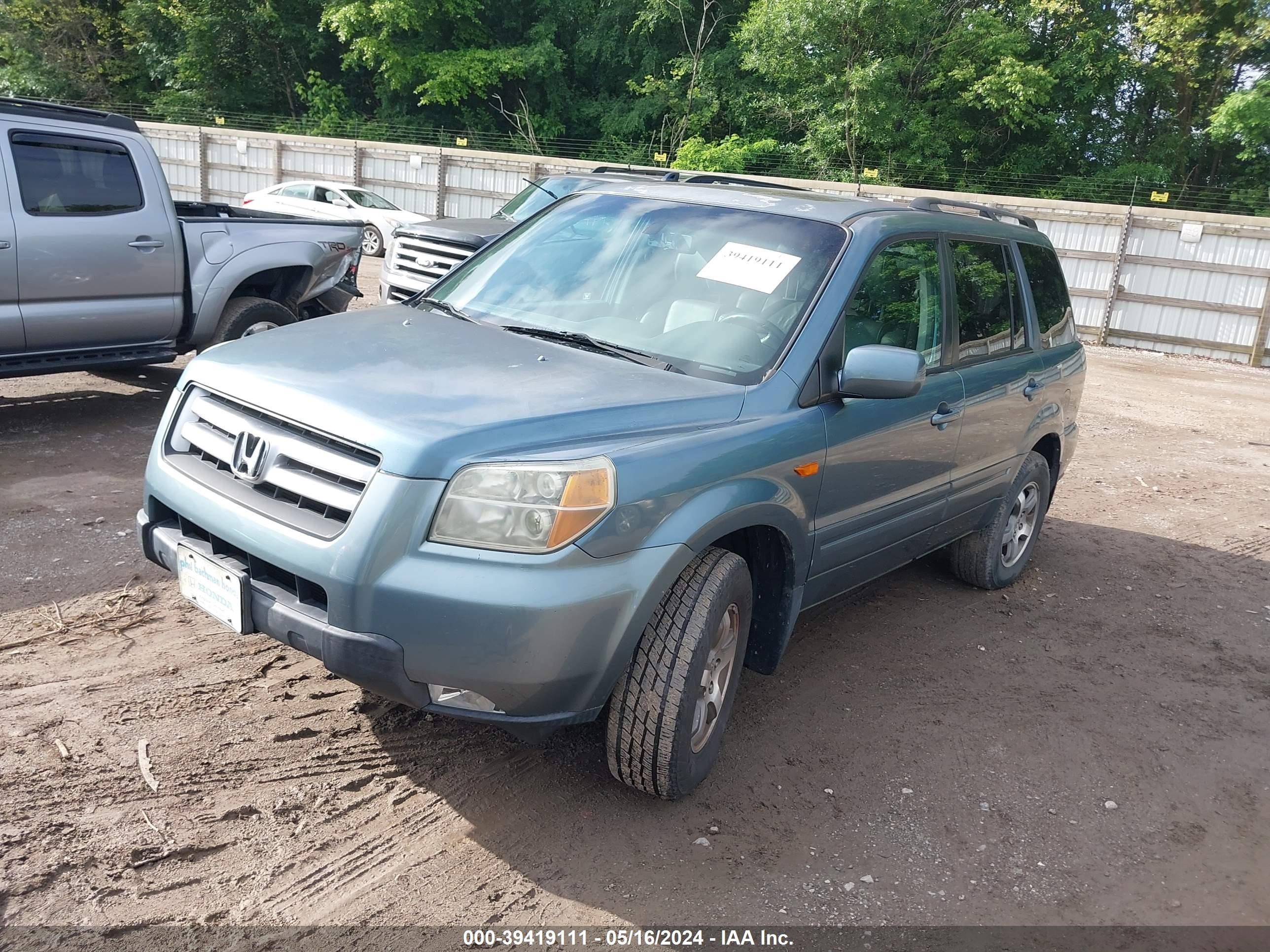 Photo 1 VIN: 5FNYF18566B021209 - HONDA PILOT 