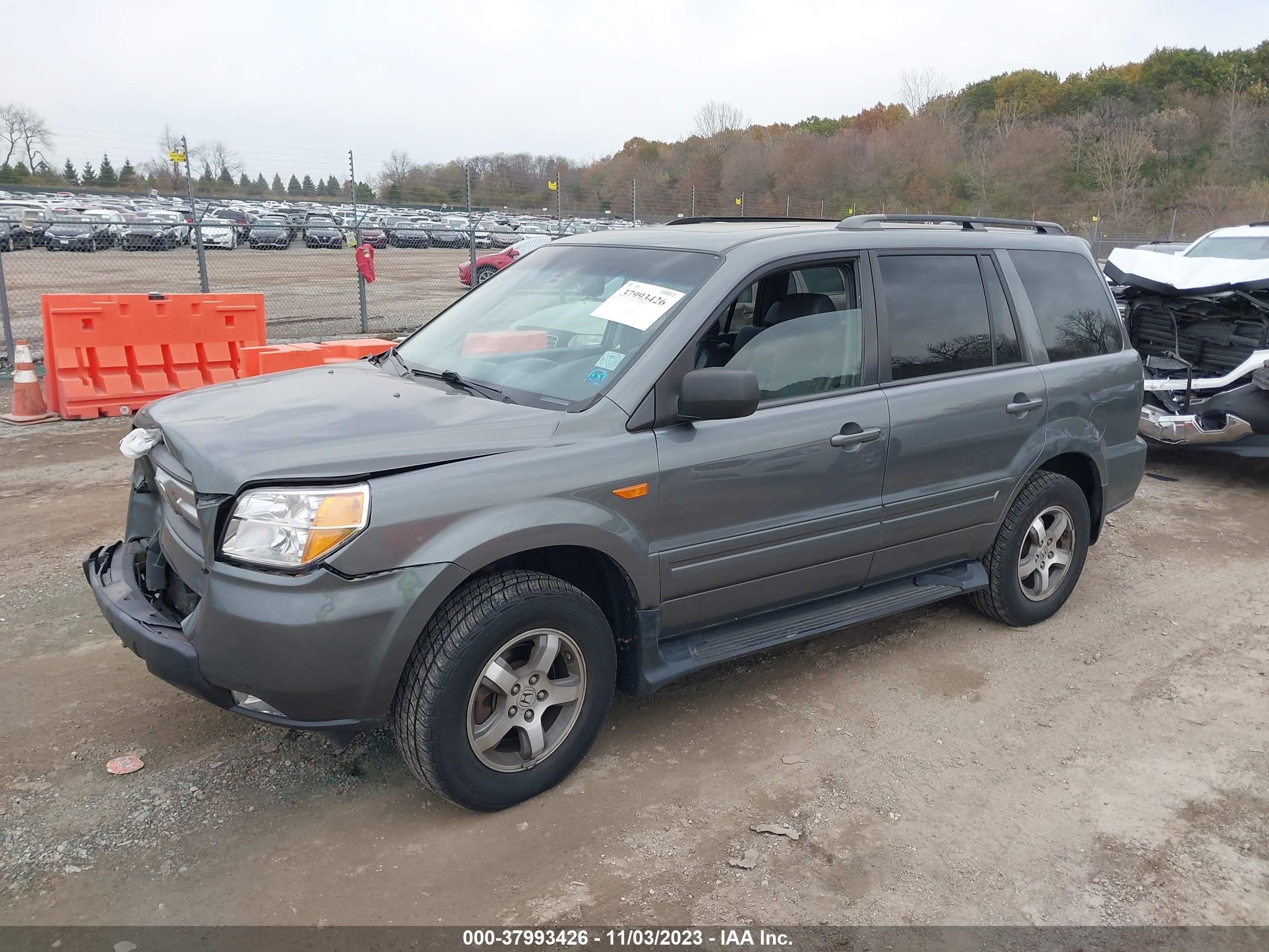 Photo 1 VIN: 5FNYF18578B031248 - HONDA PILOT 