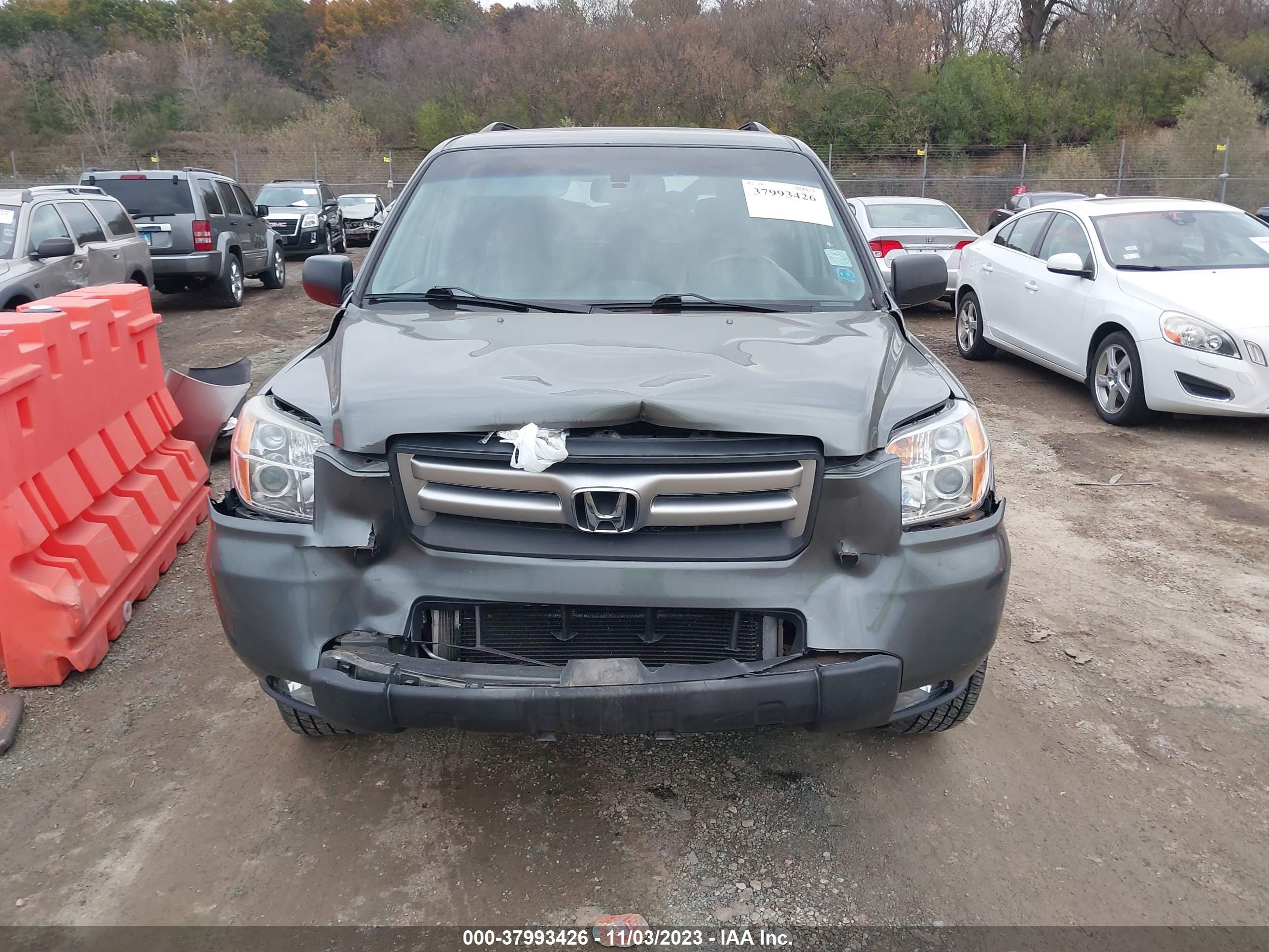 Photo 5 VIN: 5FNYF18578B031248 - HONDA PILOT 