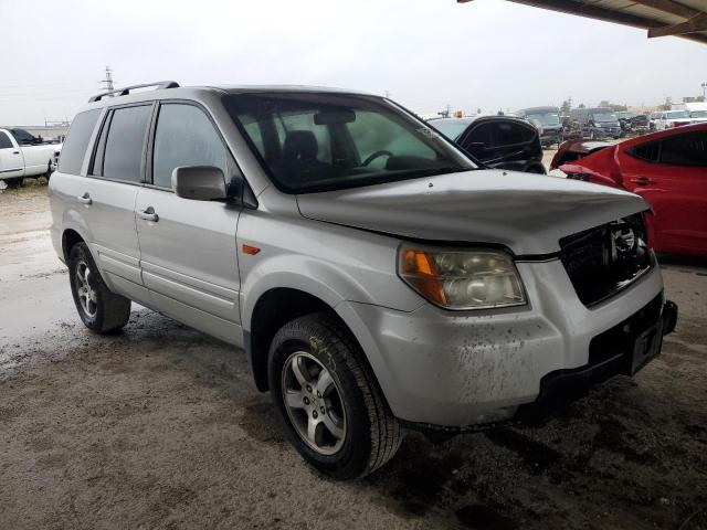 Photo 3 VIN: 5FNYF18588B032814 - HONDA PILOT 