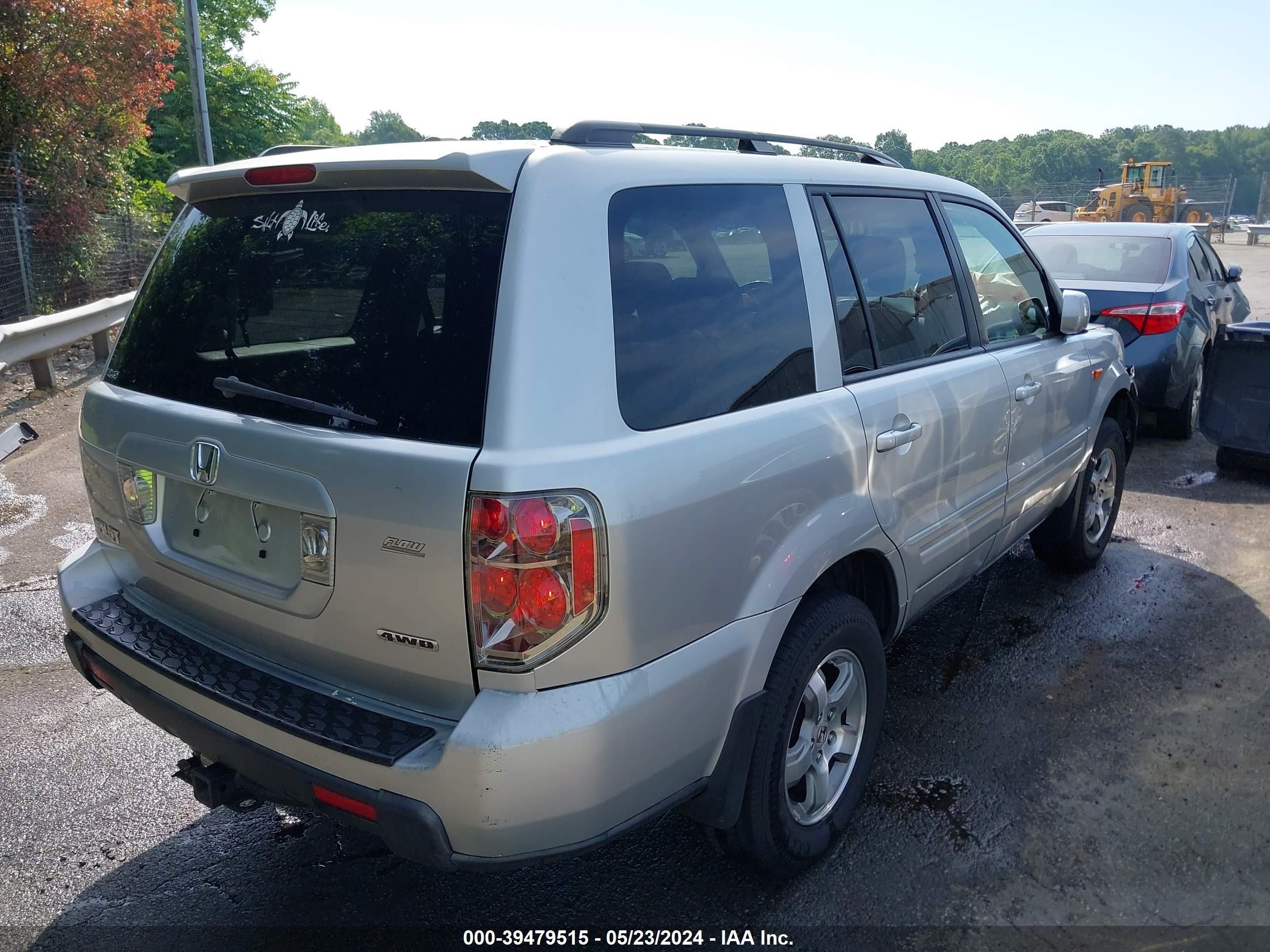 Photo 3 VIN: 5FNYF185X7B000137 - HONDA PILOT 