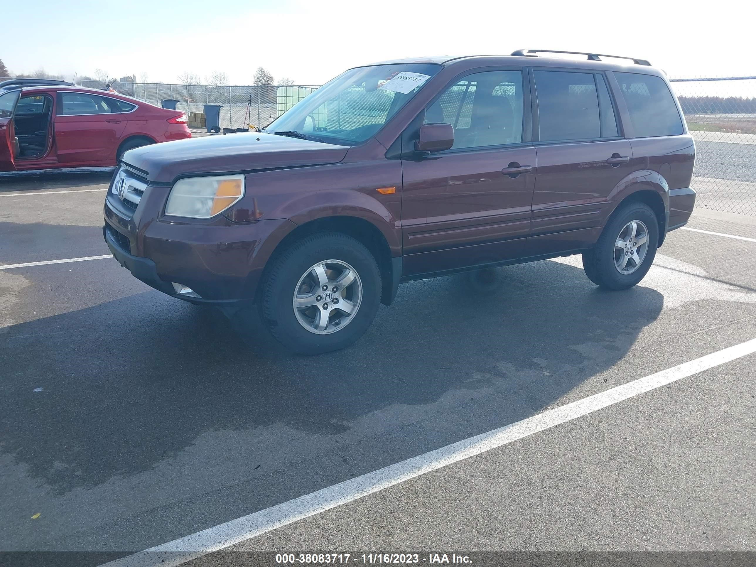 Photo 1 VIN: 5FNYF18607B015237 - HONDA PILOT 