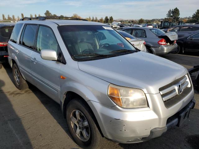 Photo 3 VIN: 5FNYF18618B015314 - HONDA PILOT 