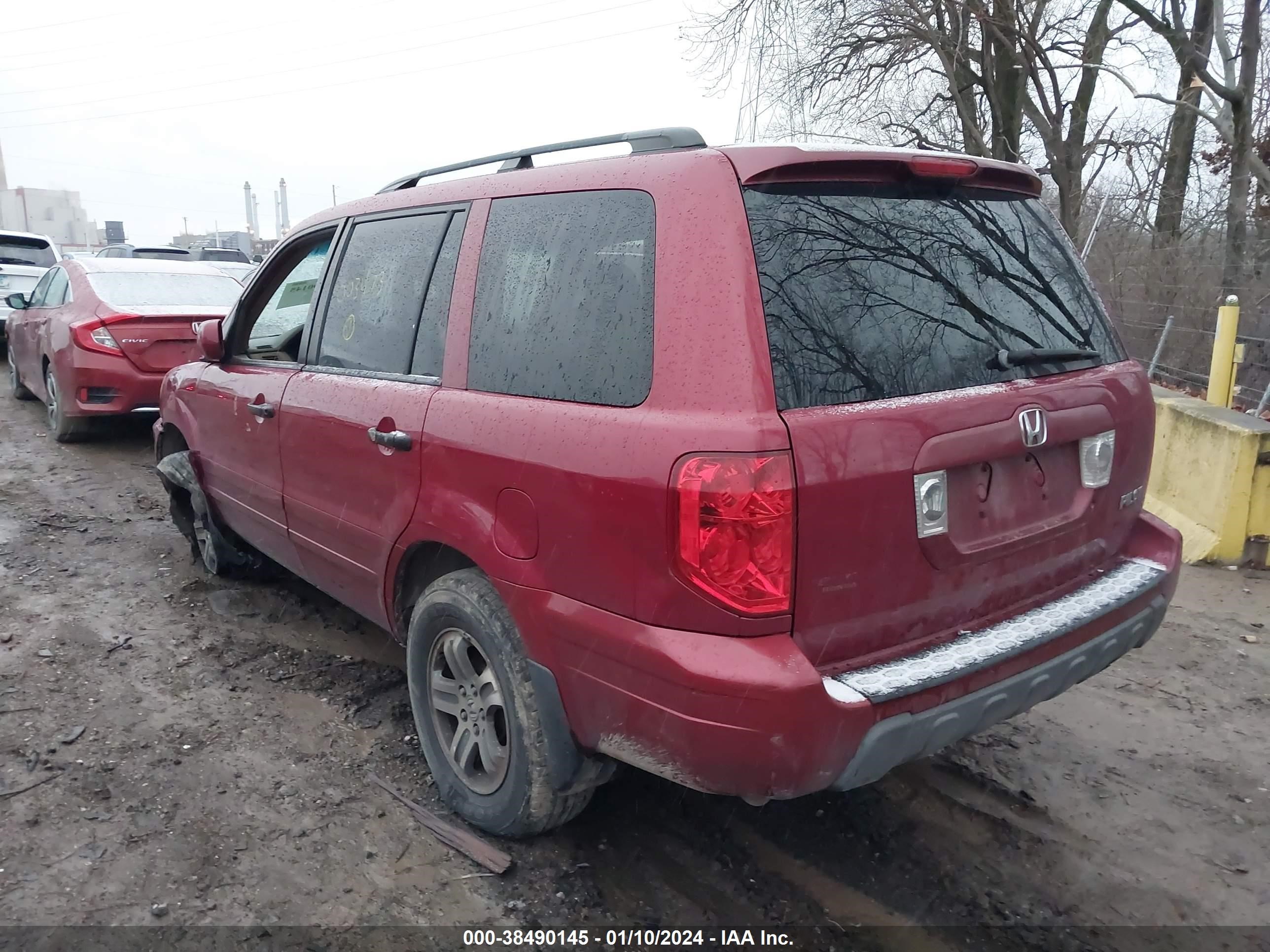 Photo 2 VIN: 5FNYF18624B003473 - HONDA PILOT 