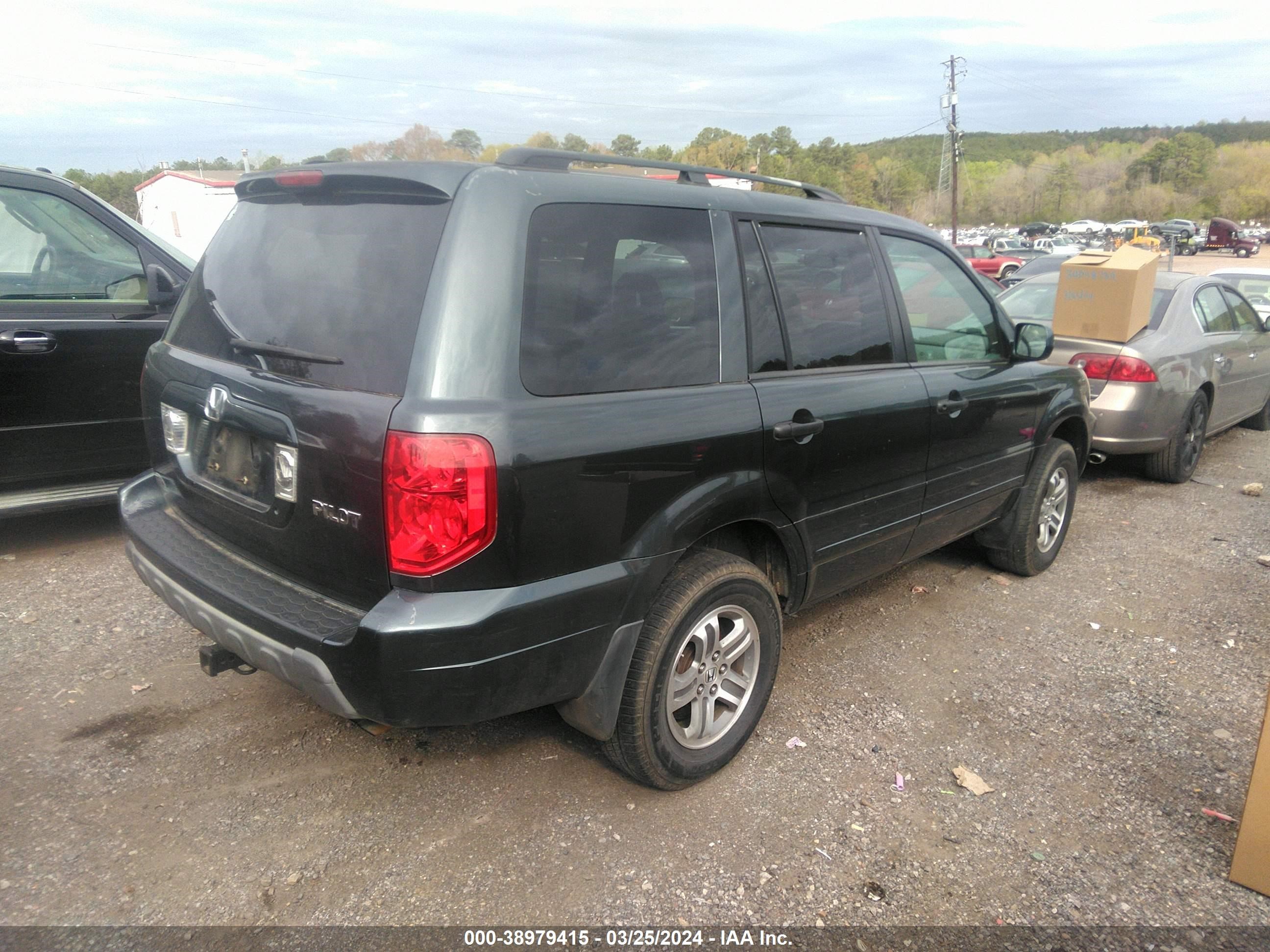 Photo 3 VIN: 5FNYF18625B064937 - HONDA PILOT 