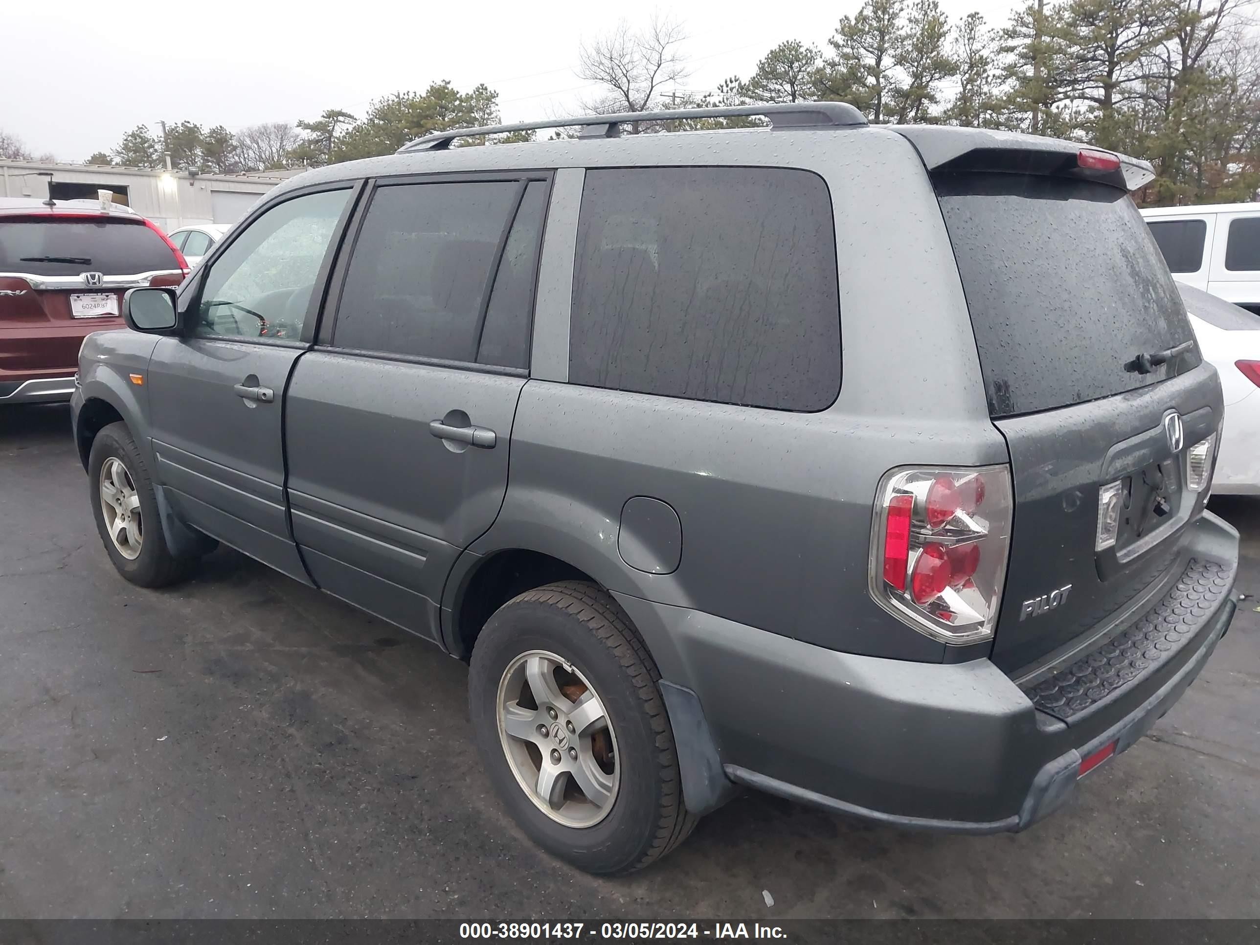 Photo 2 VIN: 5FNYF18637B013482 - HONDA PILOT 