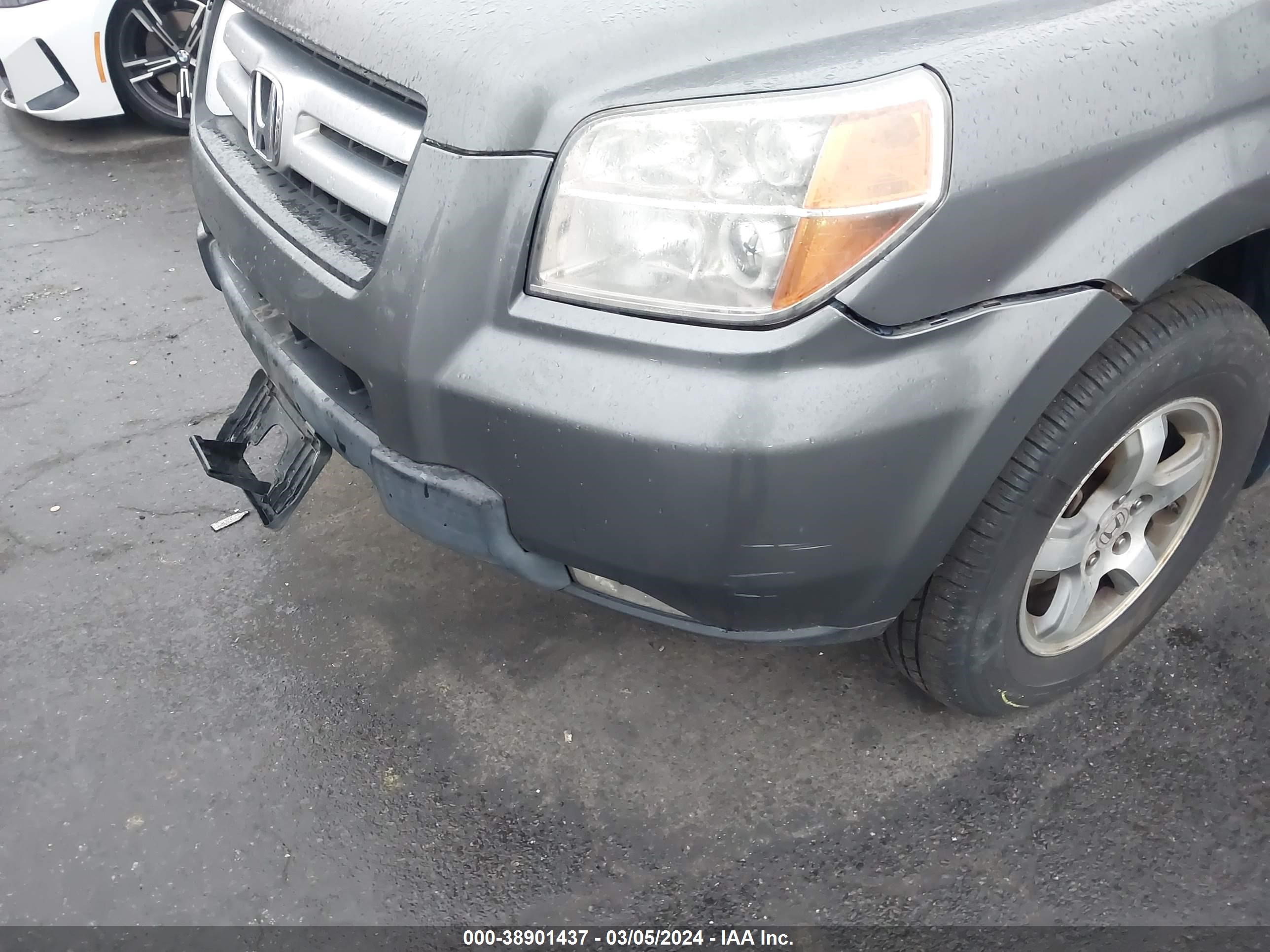 Photo 5 VIN: 5FNYF18637B013482 - HONDA PILOT 