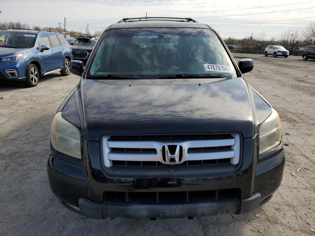 Photo 4 VIN: 5FNYF18658B009435 - HONDA PILOT 