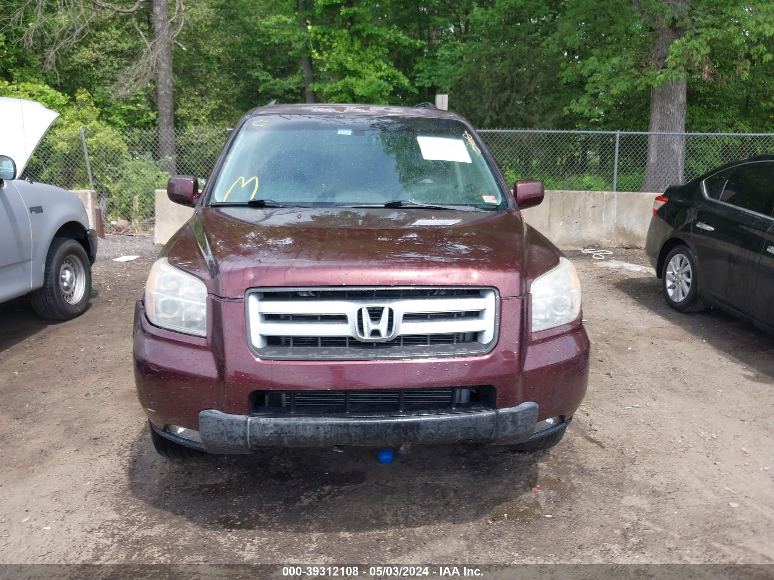 Photo 11 VIN: 5FNYF18658B050339 - HONDA PILOT 